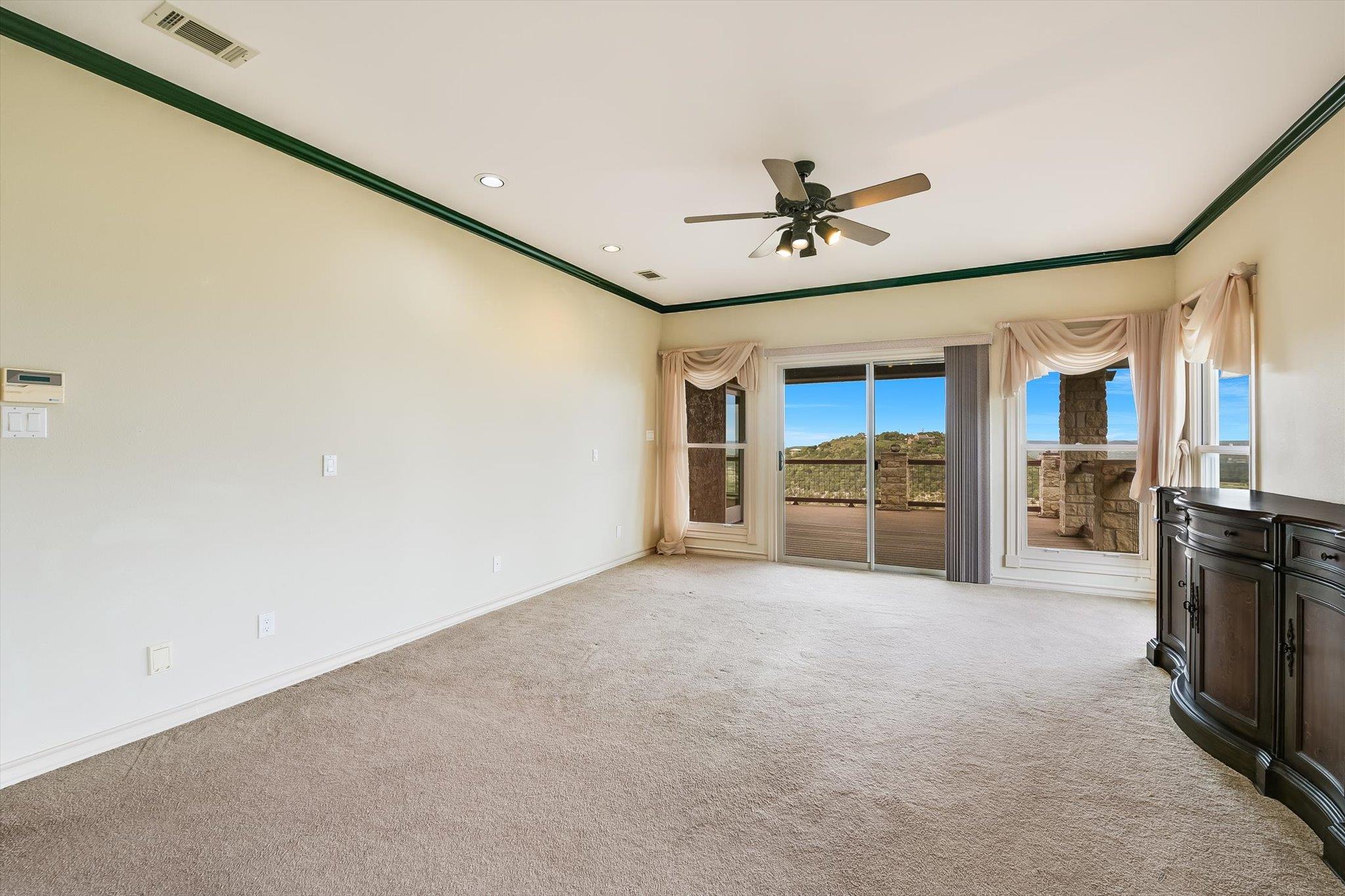 695 Sunset Dr, Wimberley, TX 78676