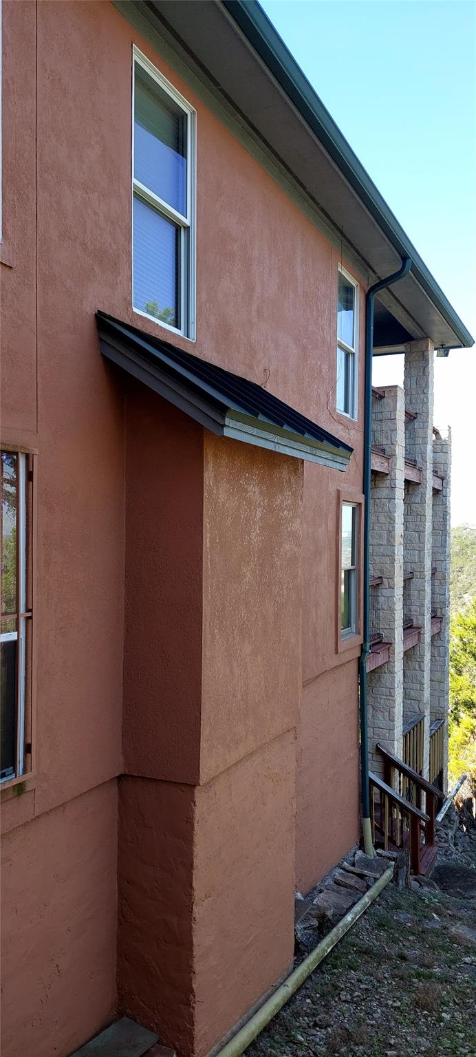 695 Sunset Dr, Wimberley, TX 78676