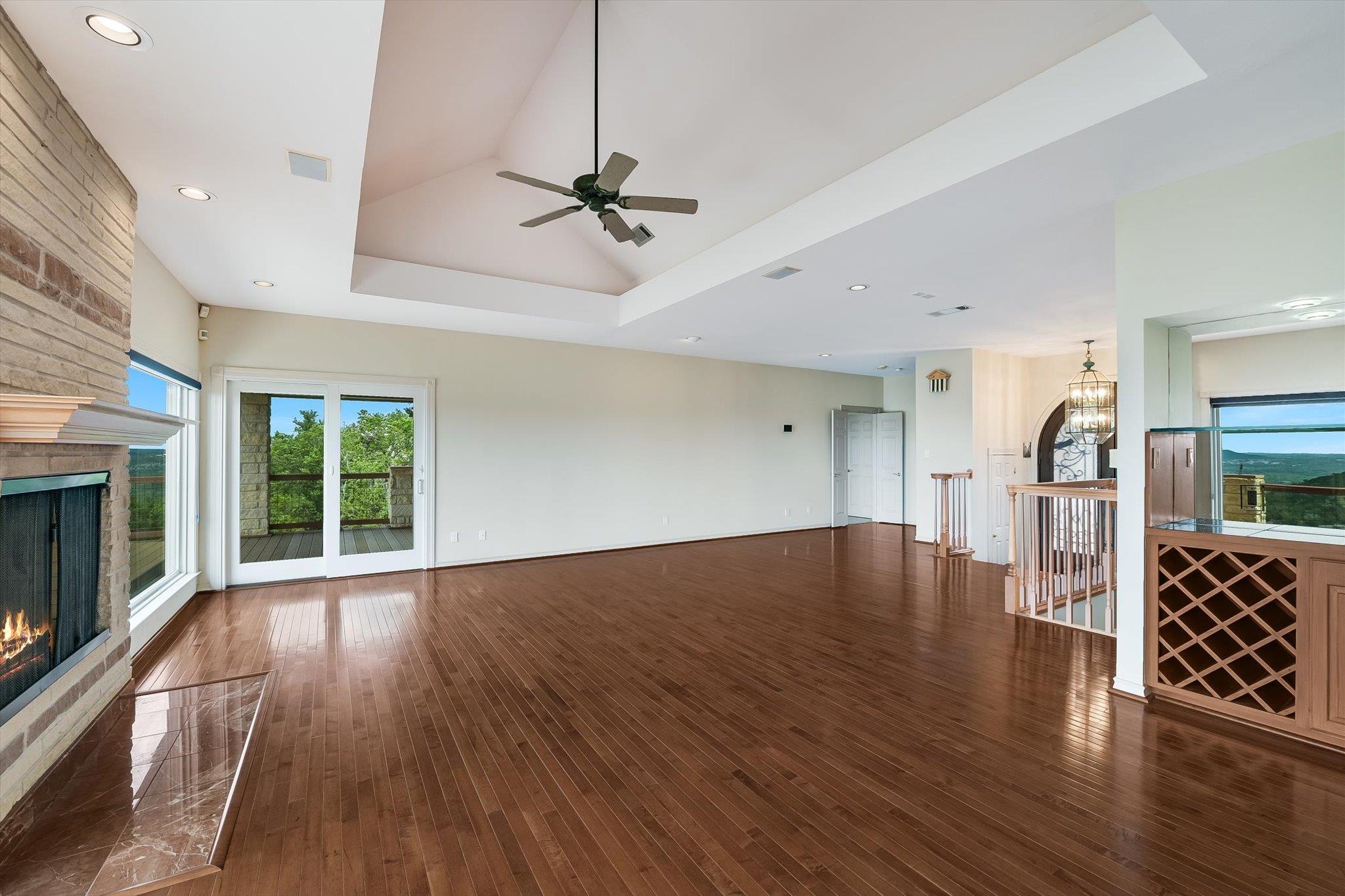 695 Sunset Dr, Wimberley, TX 78676