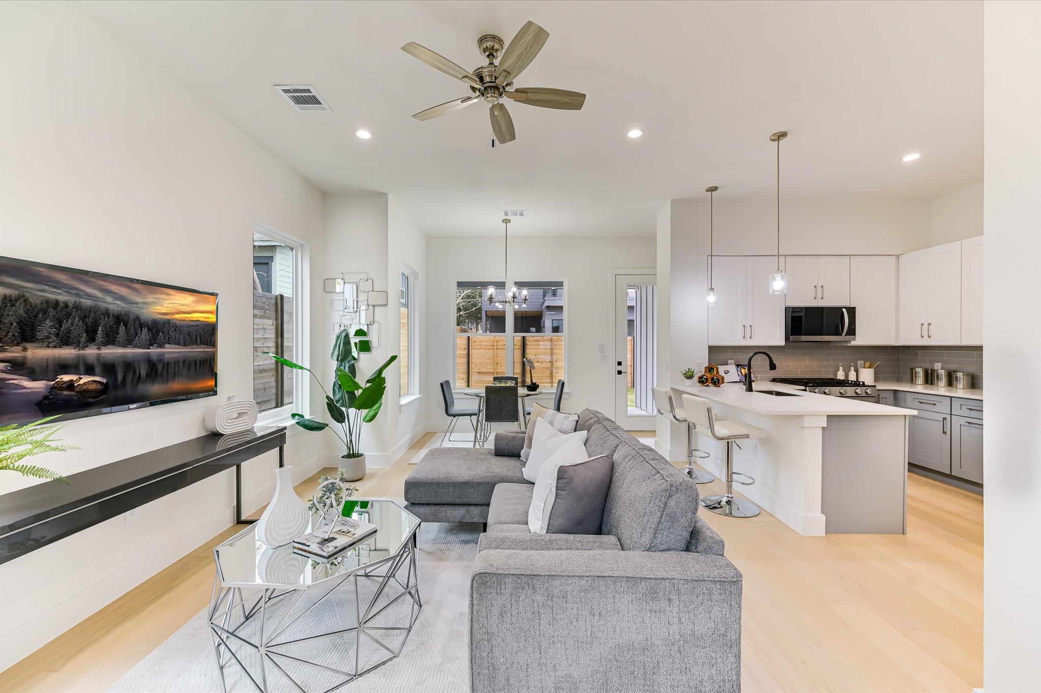 2006 Sl Davis Ave # 2, Austin, TX 78702