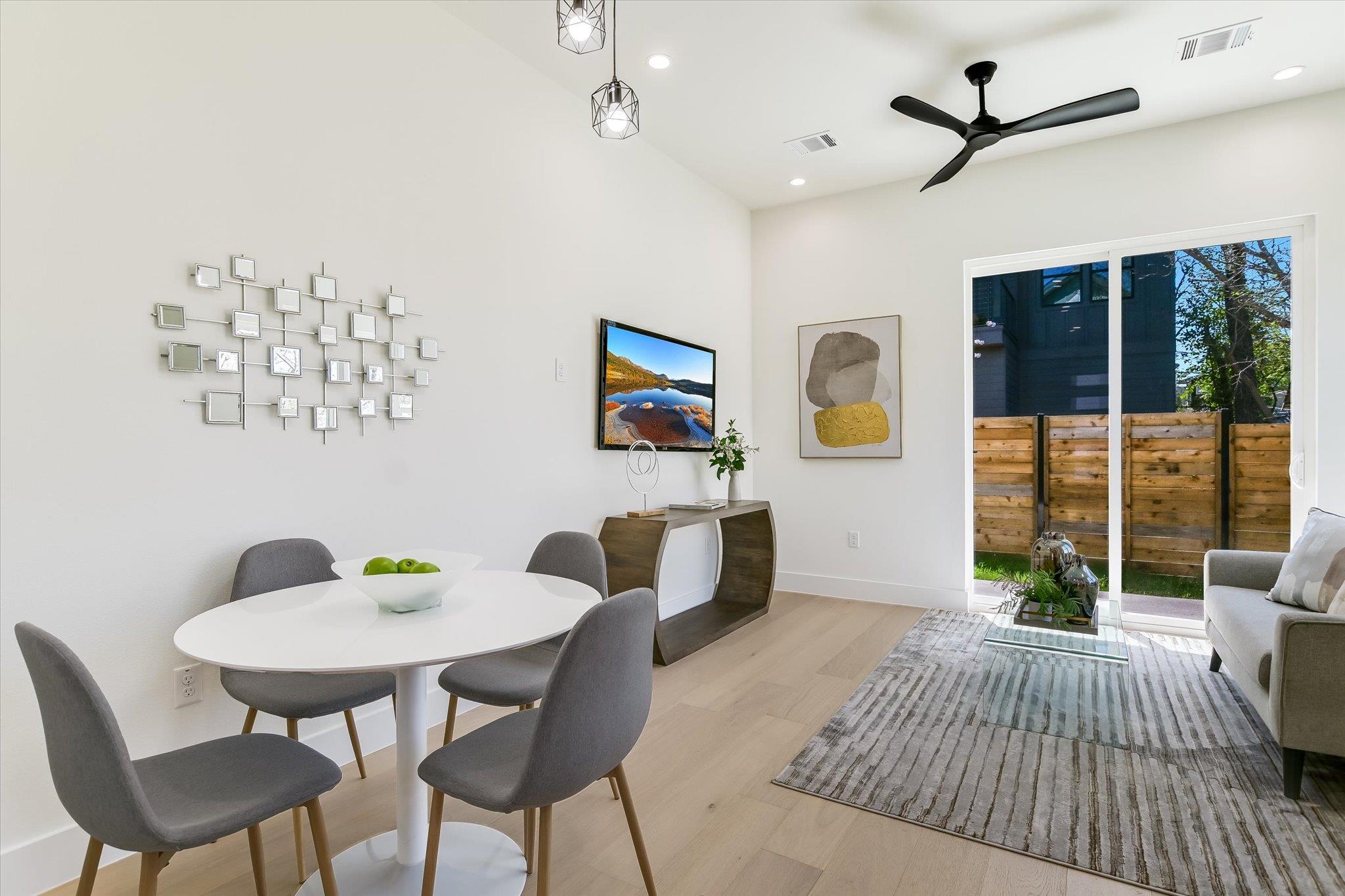 2006 Sl Davis Ave # 3, Austin, TX 78702