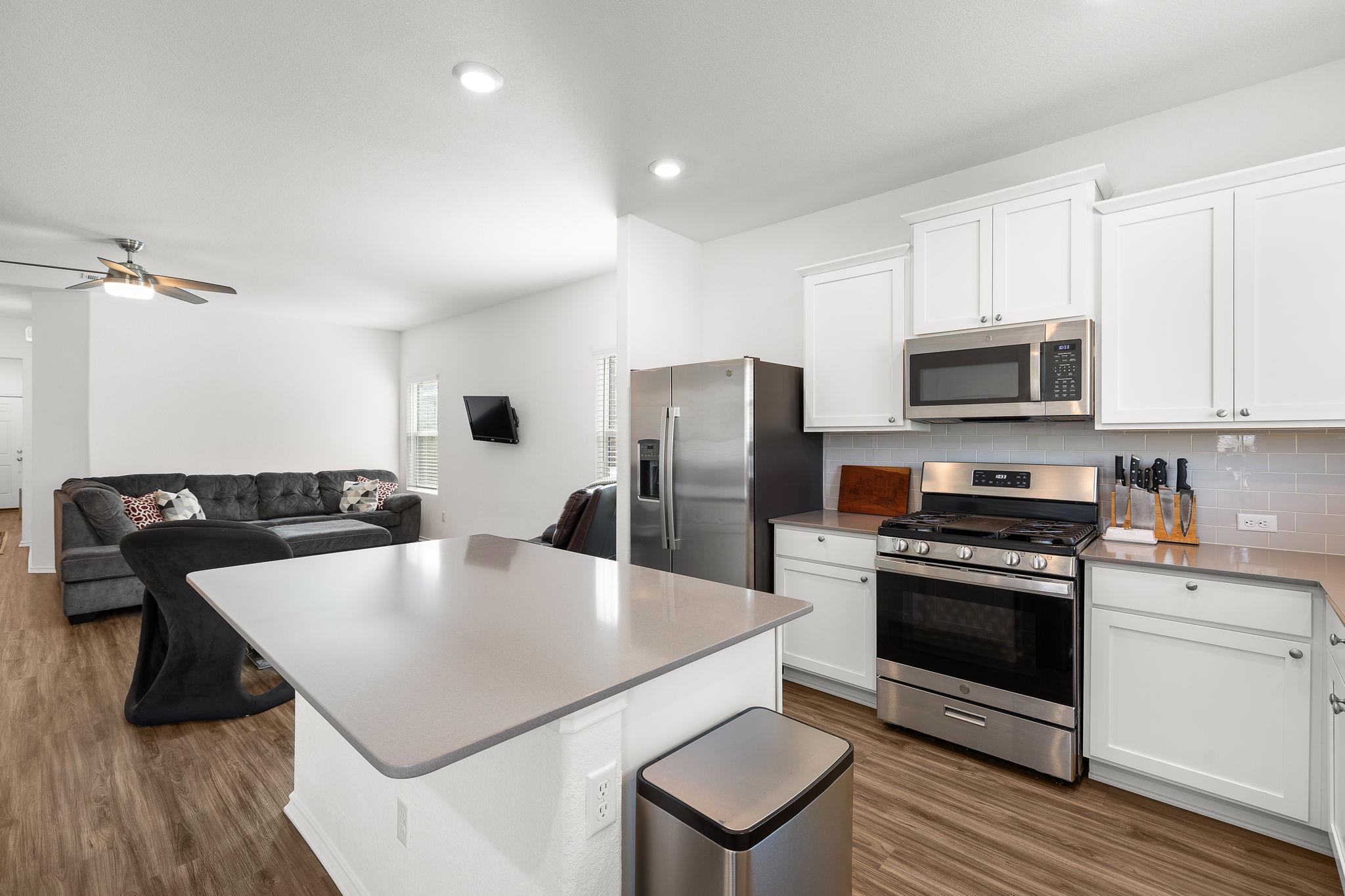 104 Blue Blaze Trl, Georgetown, TX 78628