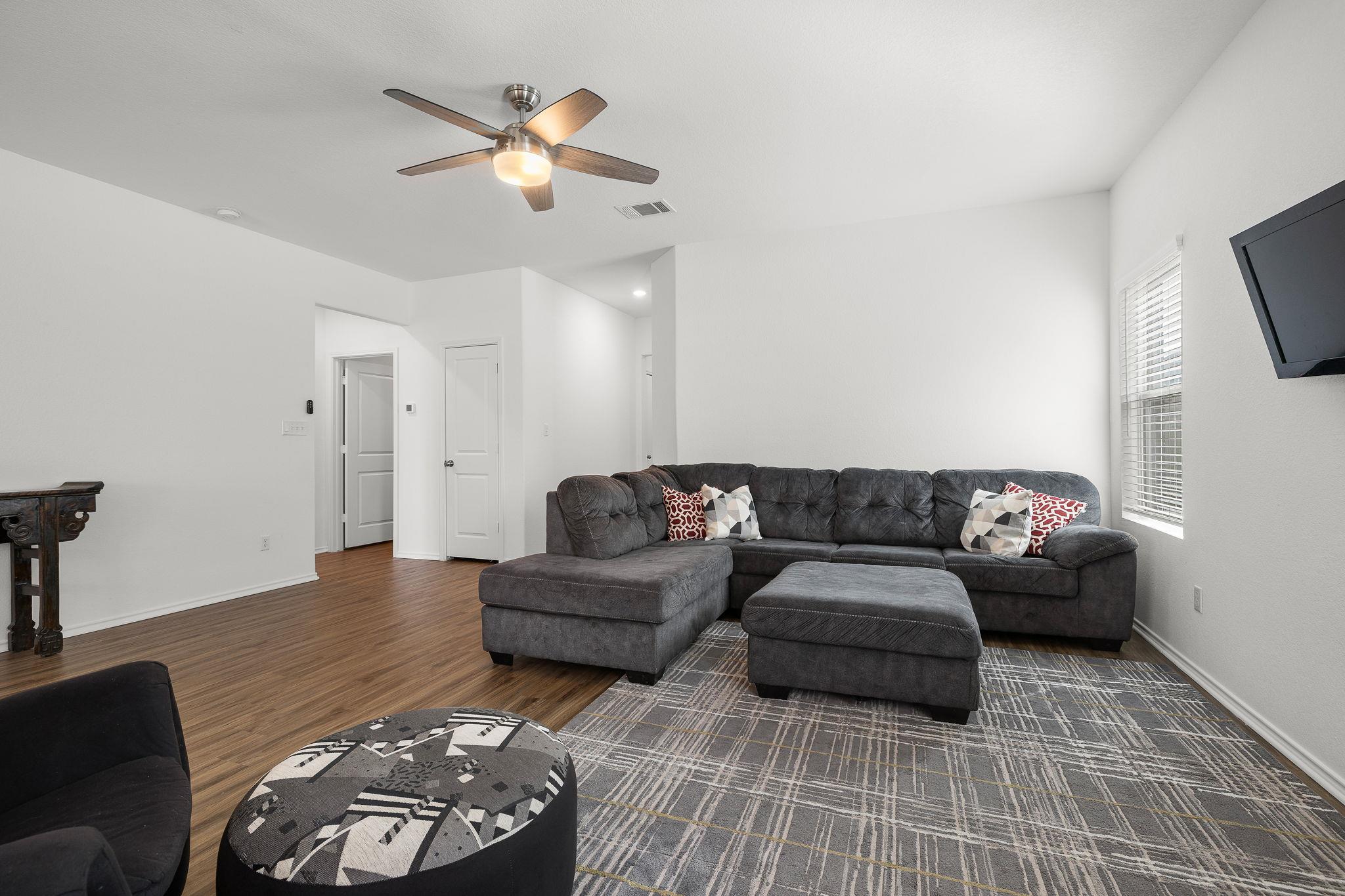 104 Blue Blaze Trl, Georgetown, TX 78628