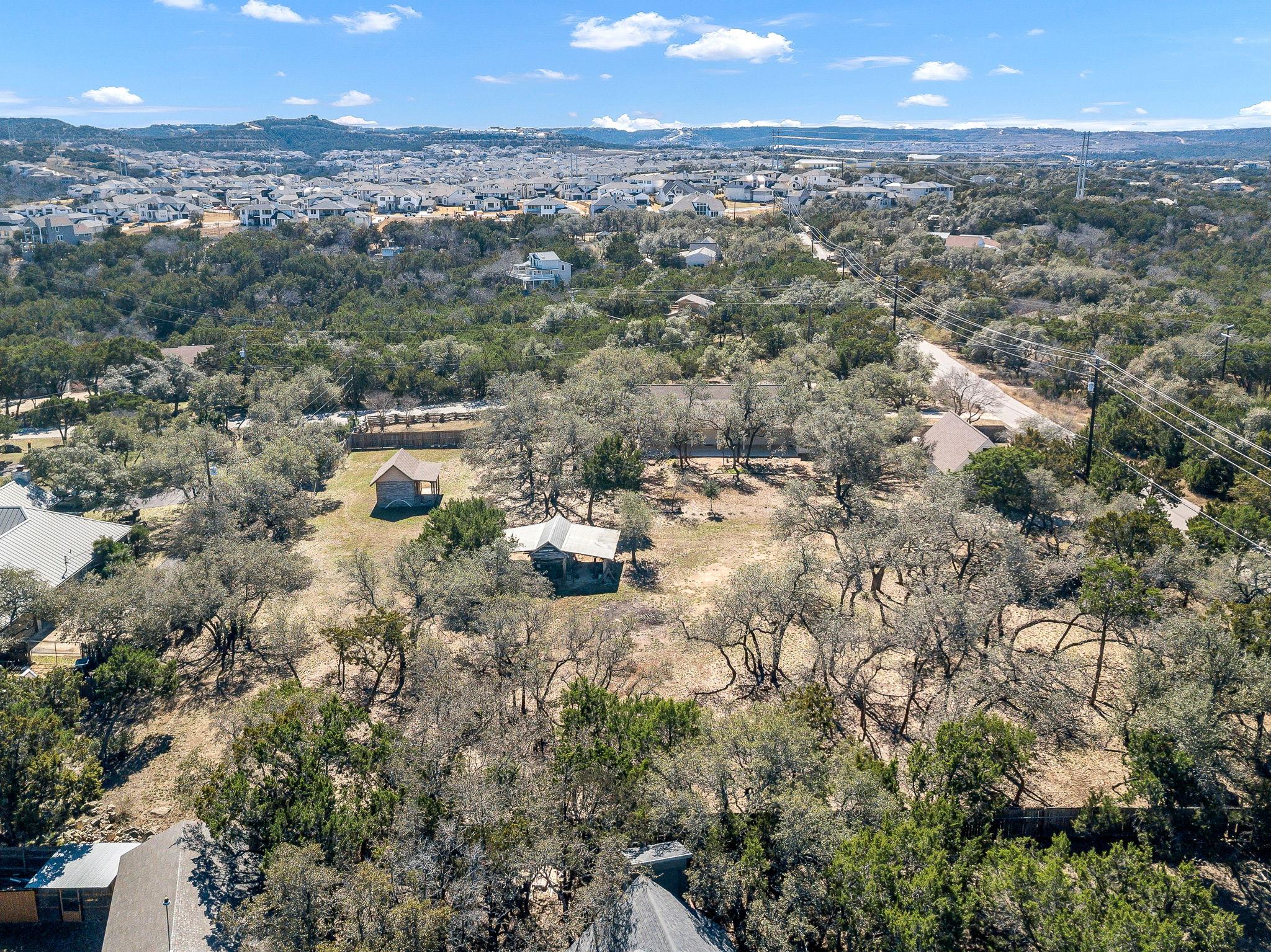 3016 Tradewind Dr, Spicewood, TX 78669