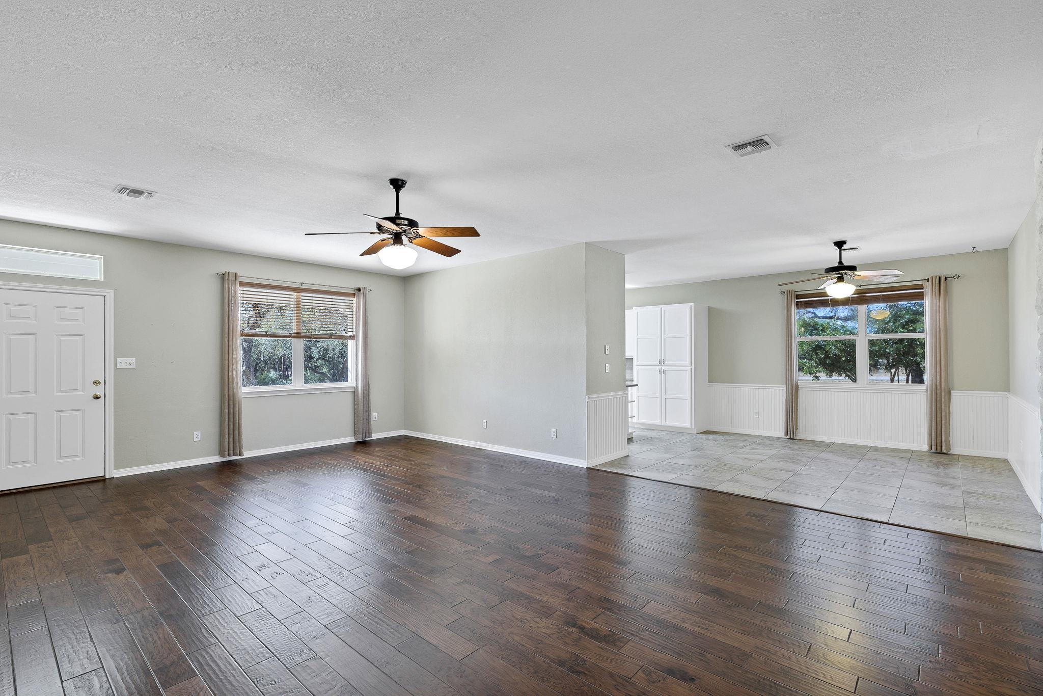 3016 Tradewind Dr, Spicewood, TX 78669