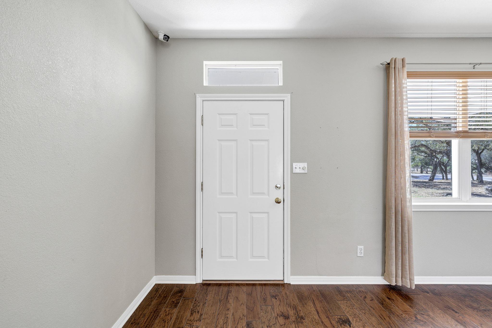 3016 Tradewind Dr, Spicewood, TX 78669