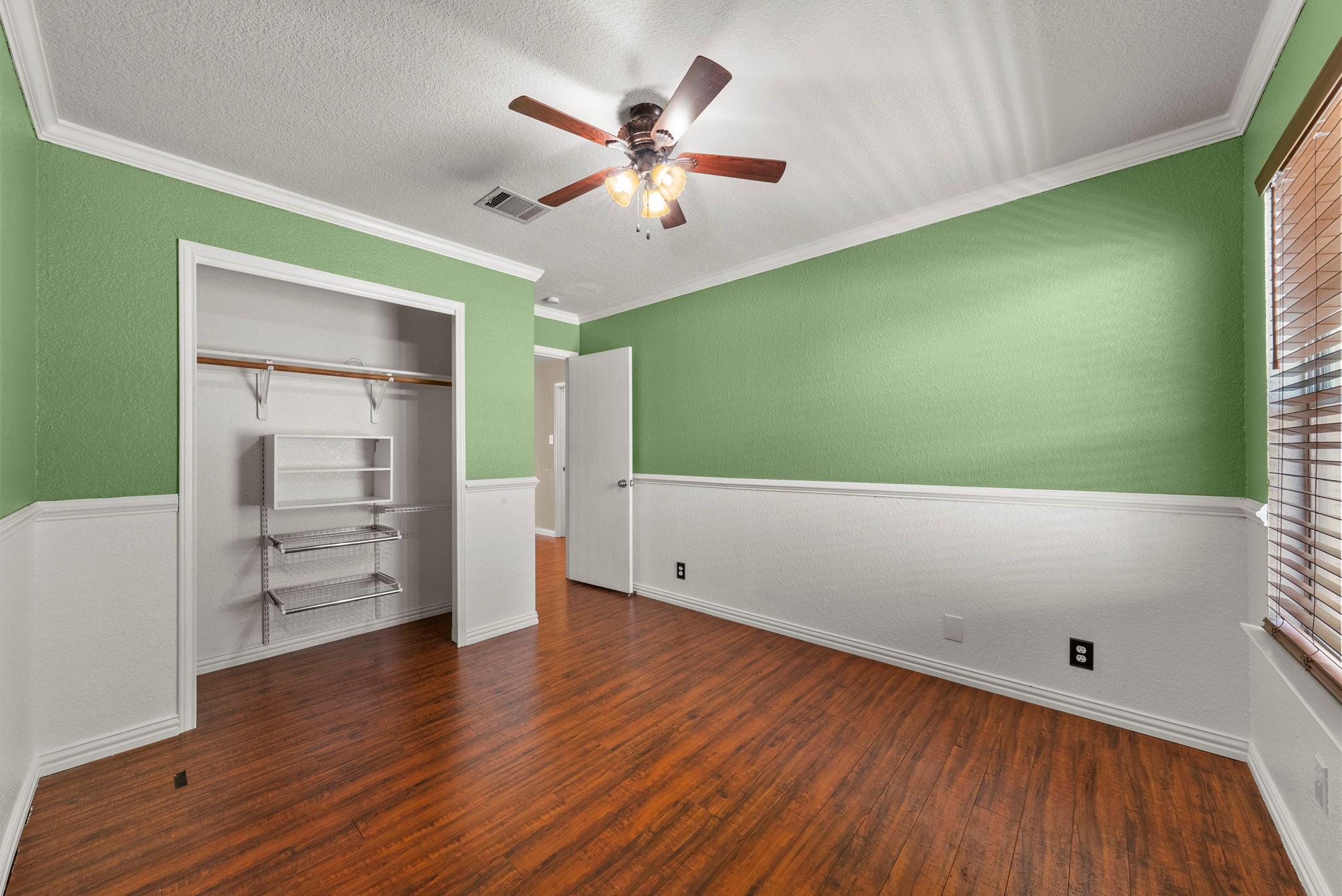 202 Matthew Cv, Hutto, TX 78634