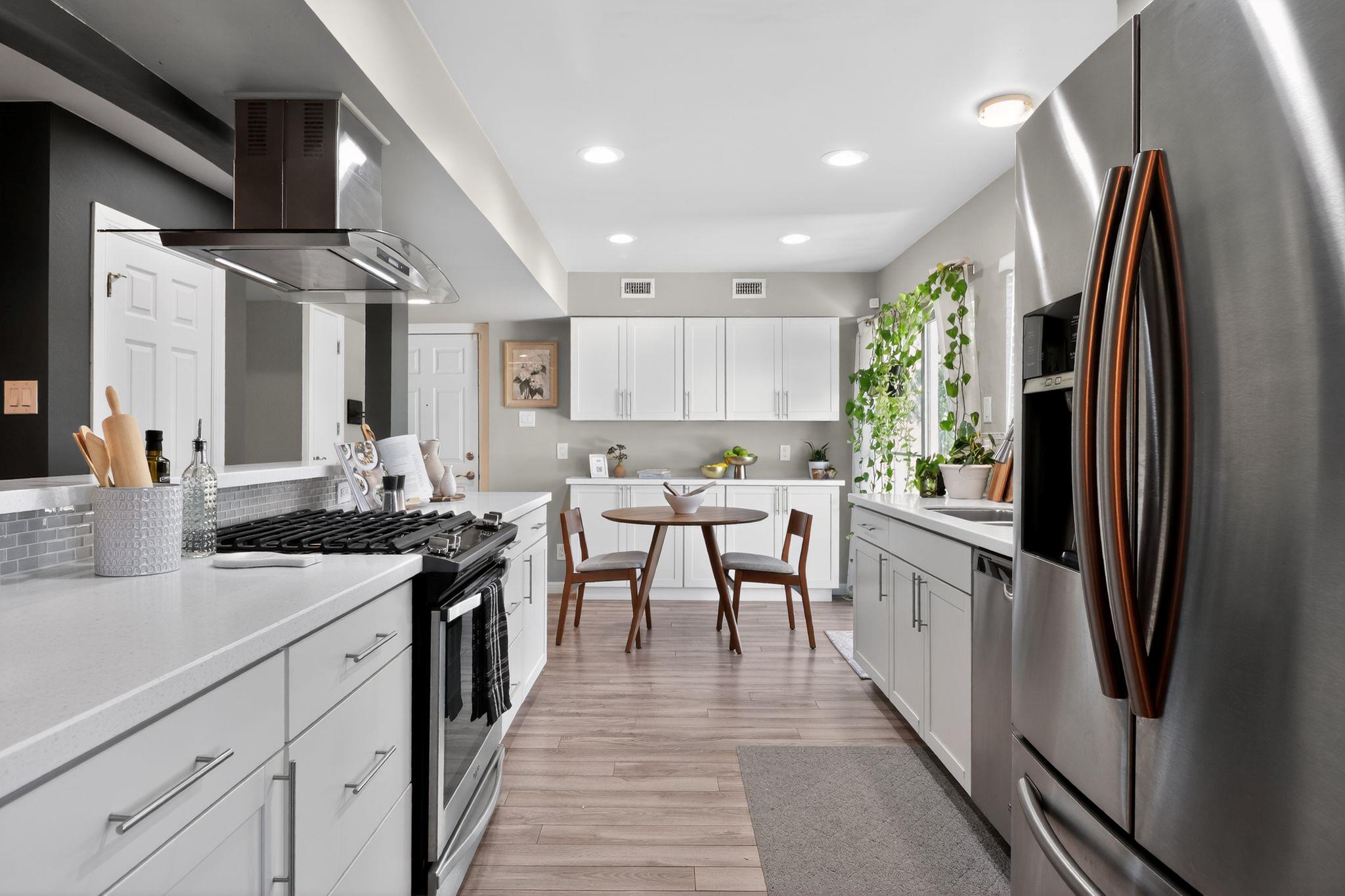 12329 Deerbrook Trl, Austin, TX 78750