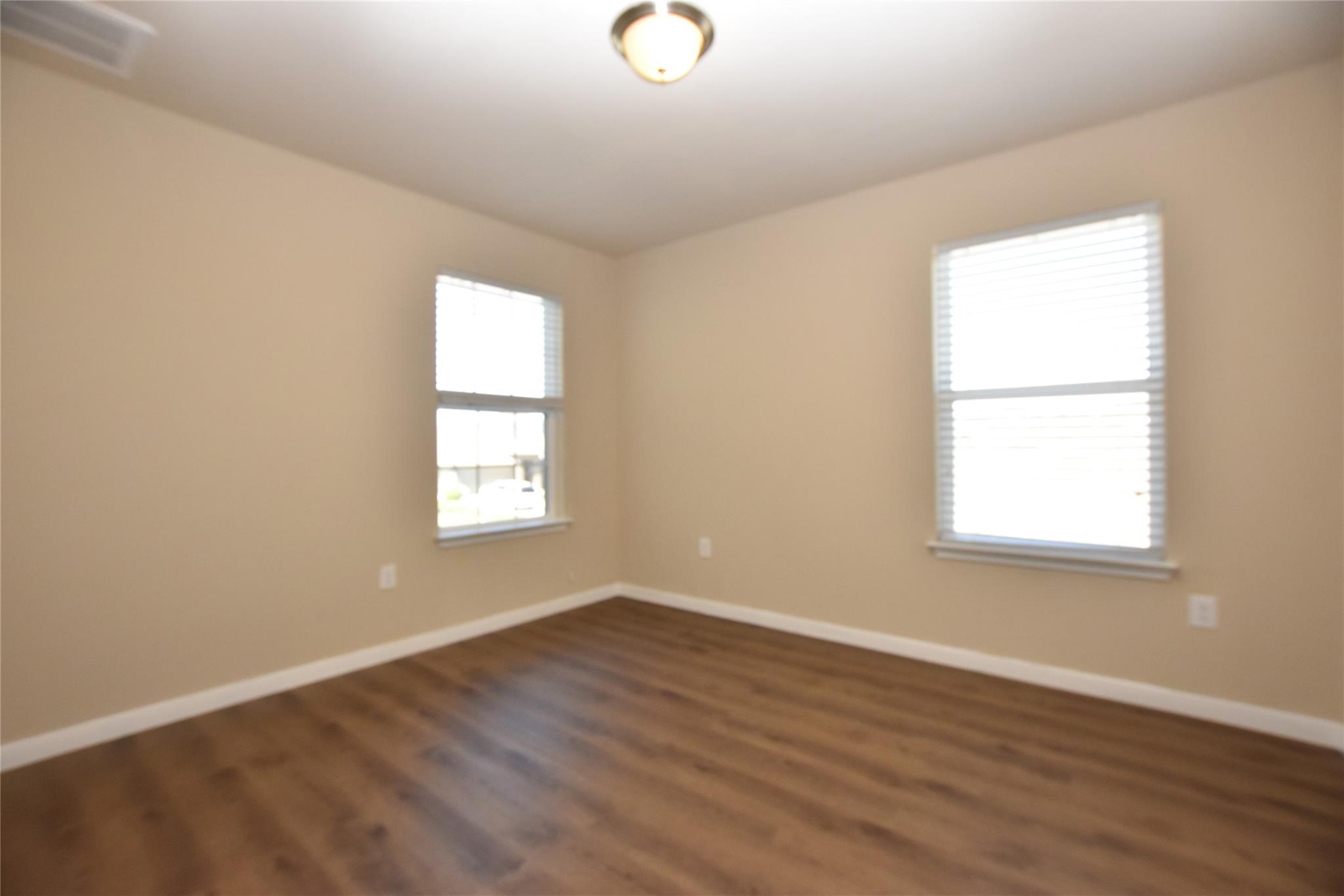 5725 RODERICK Dr, Austin, TX 78724