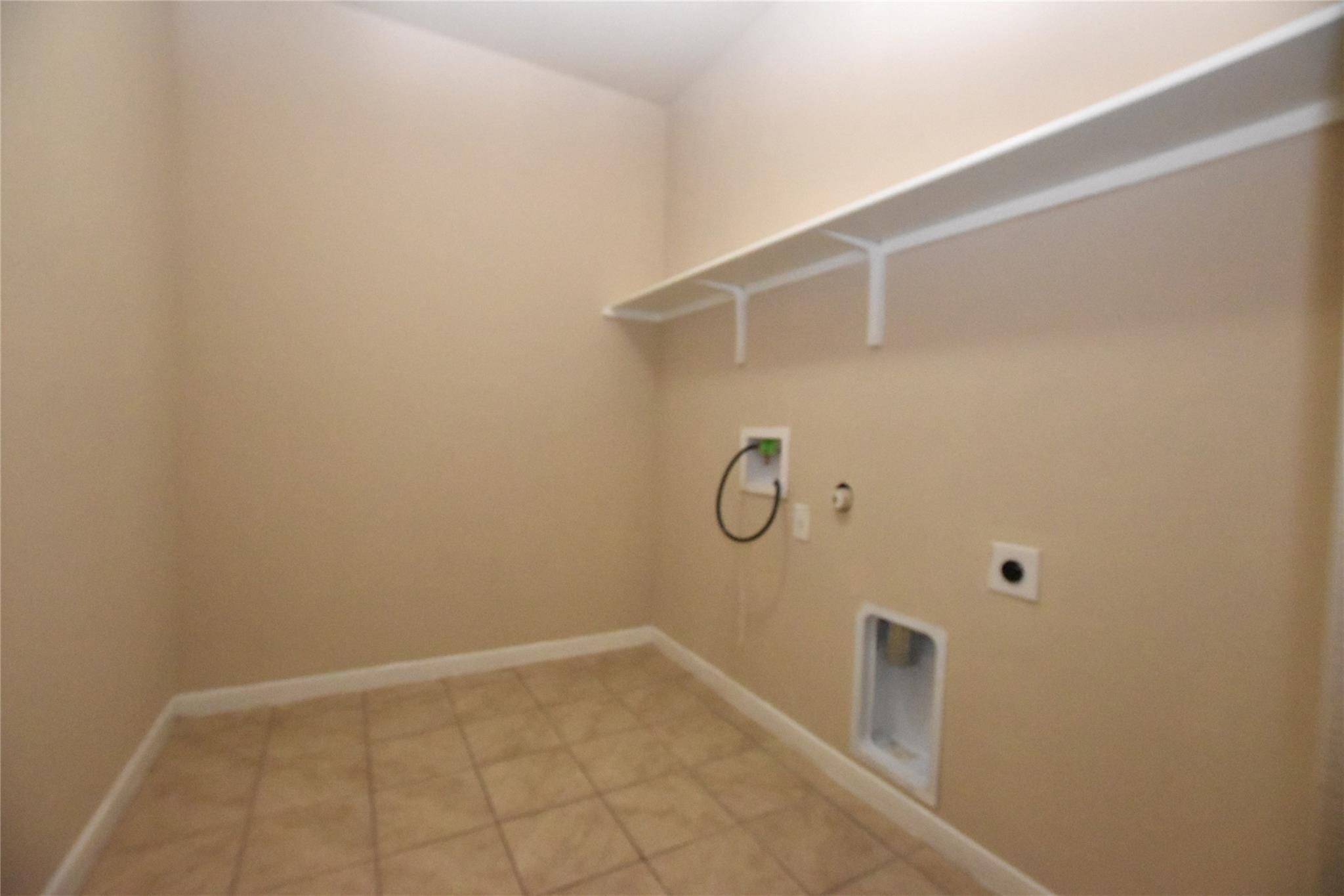 5725 RODERICK Dr, Austin, TX 78724