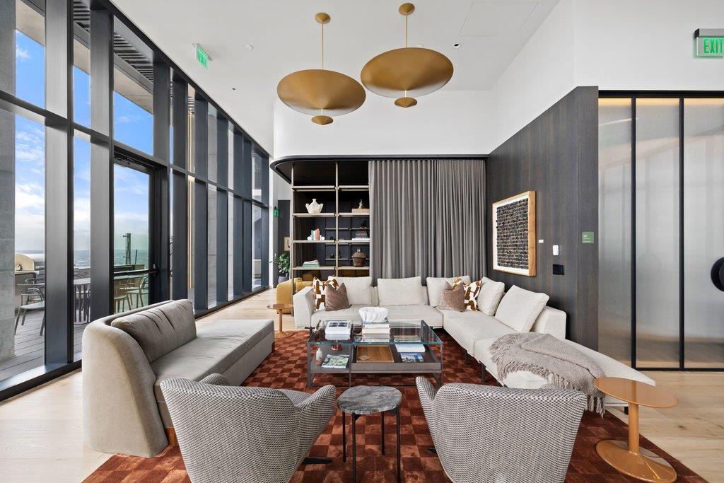 610 Davis St # 2811, Austin, TX 78701