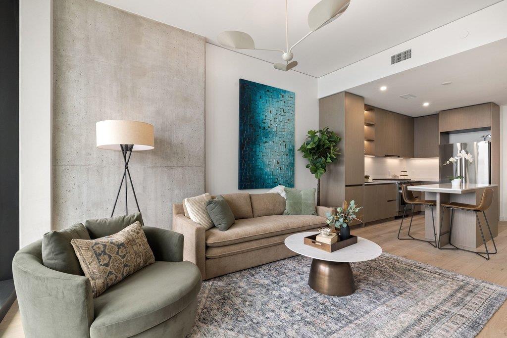 610 Davis St # 2811, Austin, TX 78701