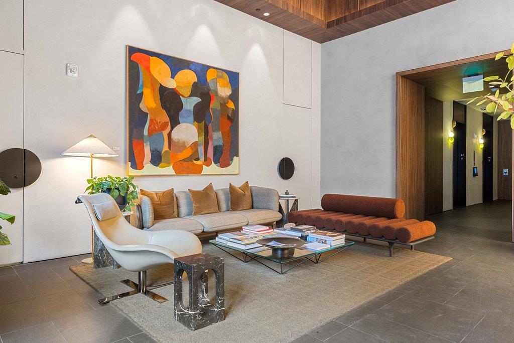 610 Davis St # 2811, Austin, TX 78701