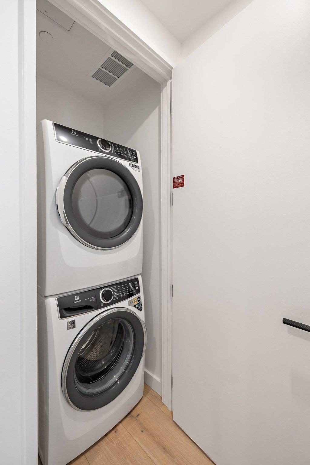 610 Davis St # 2811, Austin, TX 78701