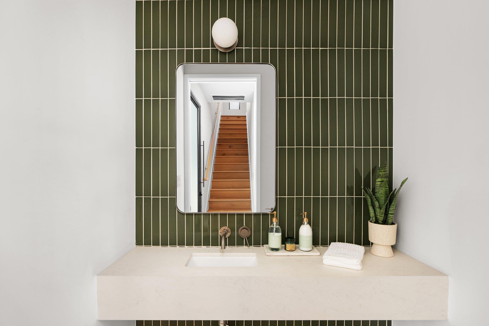 5313 Avenue G St # 2, Austin, TX 78751