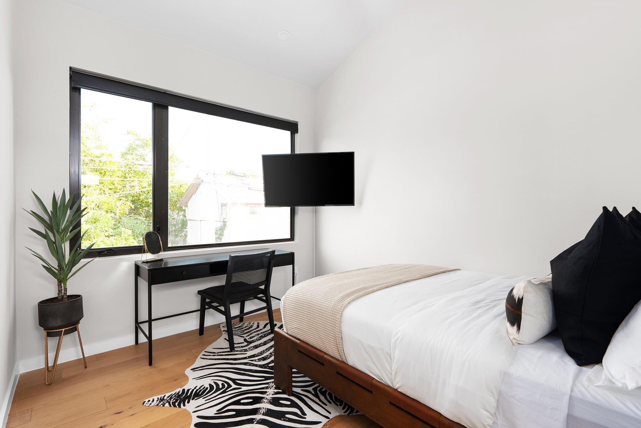 5313 Avenue G St # 2, Austin, TX 78751