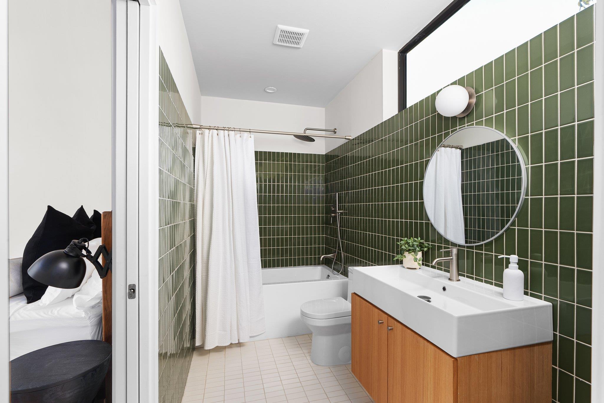 5313 Avenue G St # 2, Austin, TX 78751