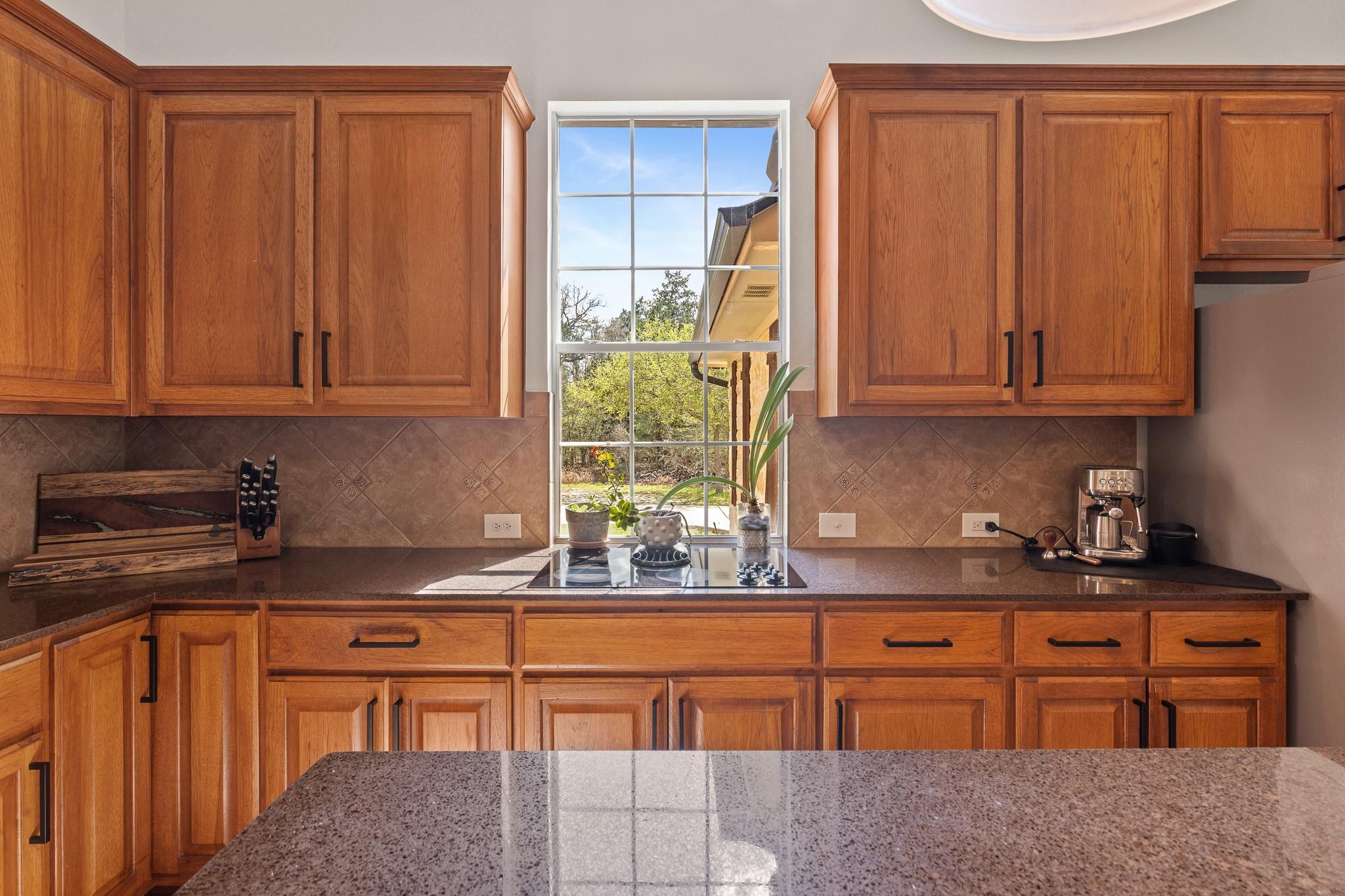 142 Carriage Ct, Bastrop, TX 78602