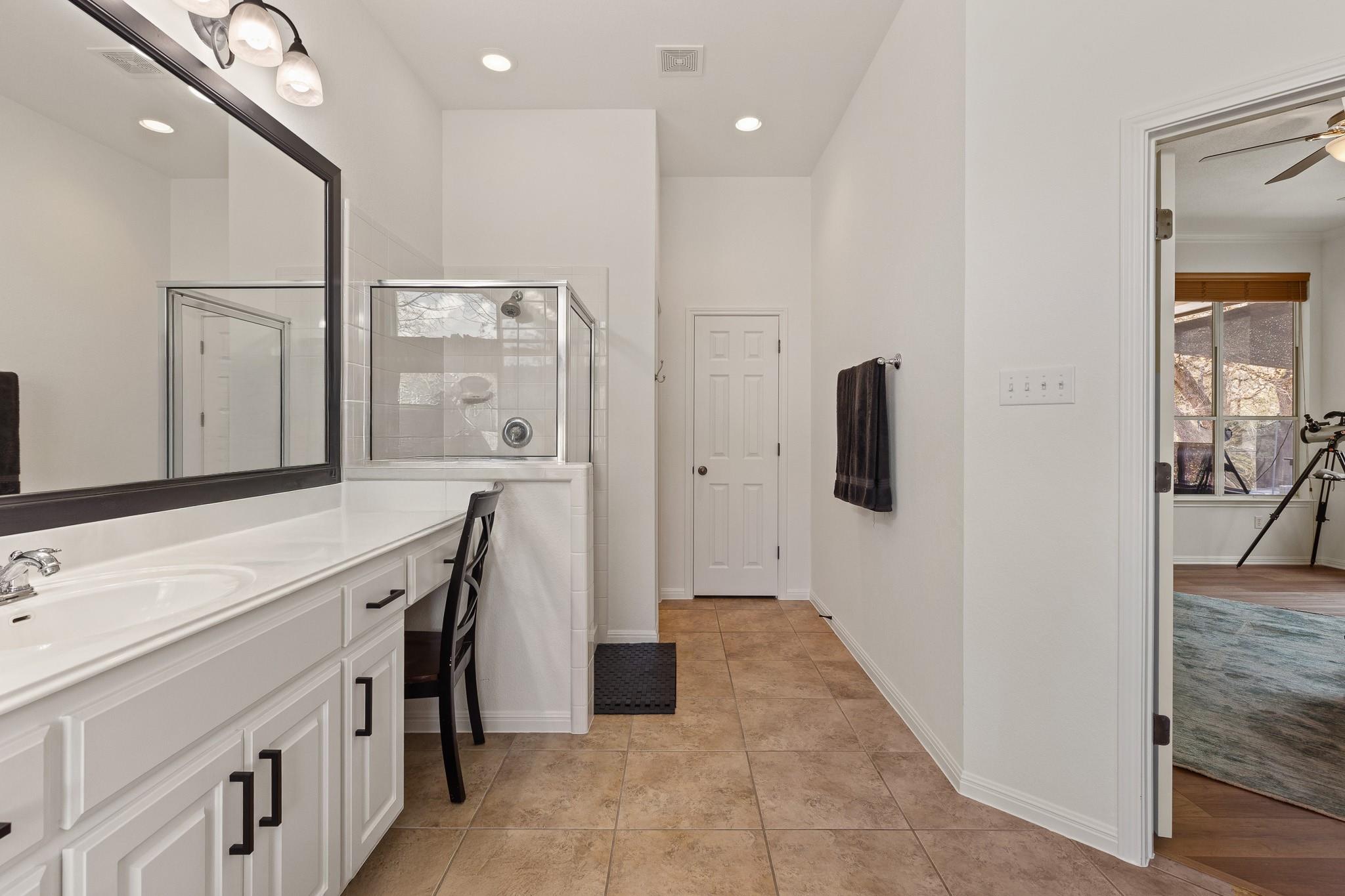 142 Carriage Ct, Bastrop, TX 78602