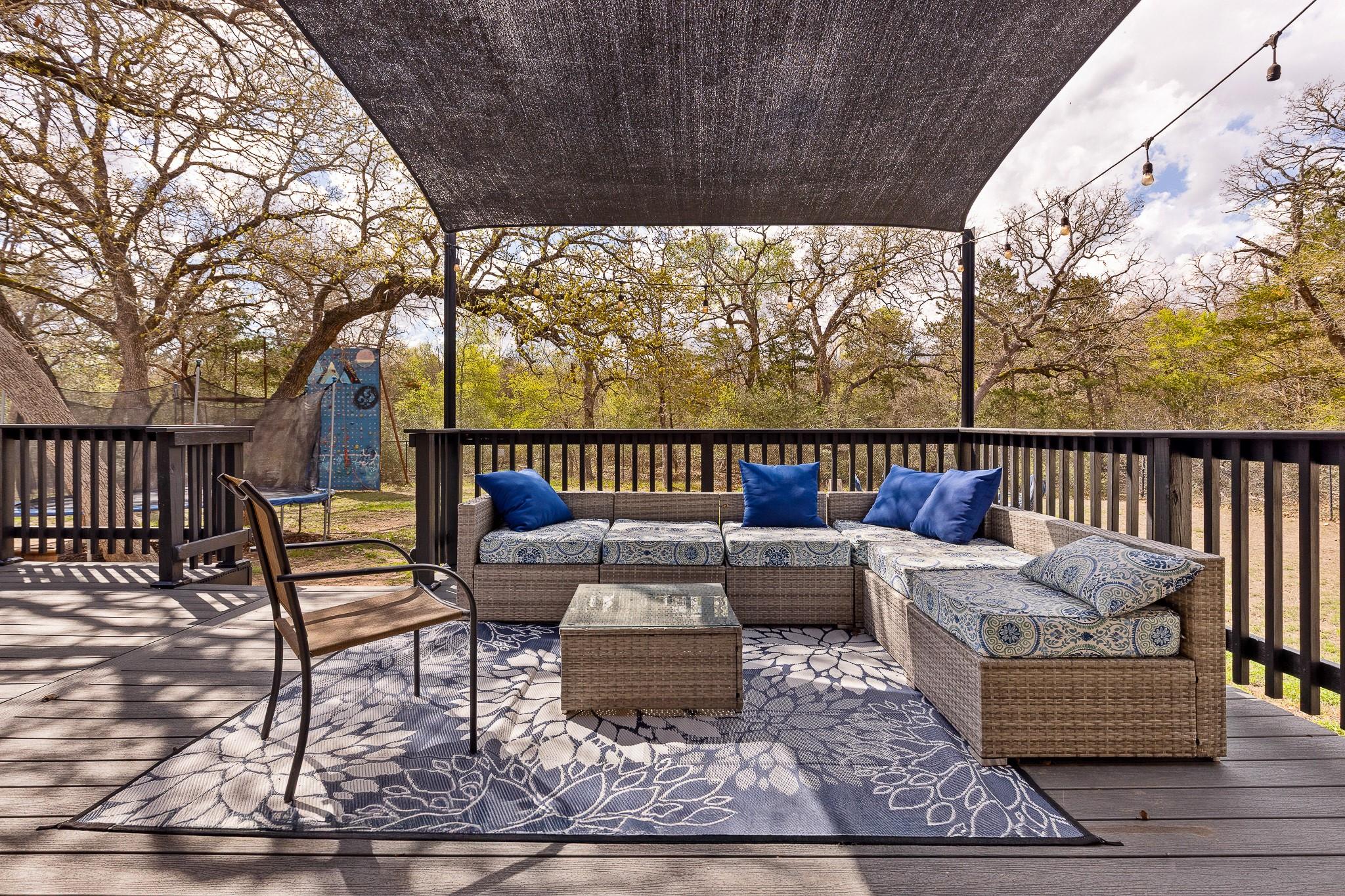 142 Carriage Ct, Bastrop, TX 78602