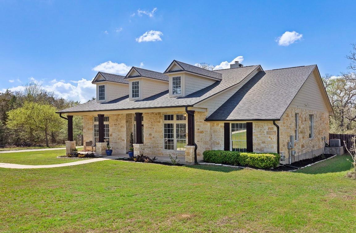 142 Carriage Ct, Bastrop, TX 78602