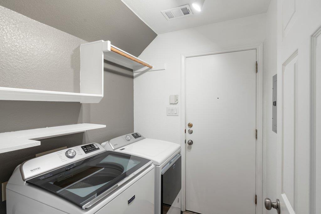 1406 Dapplegrey Ln, Austin, TX 78727