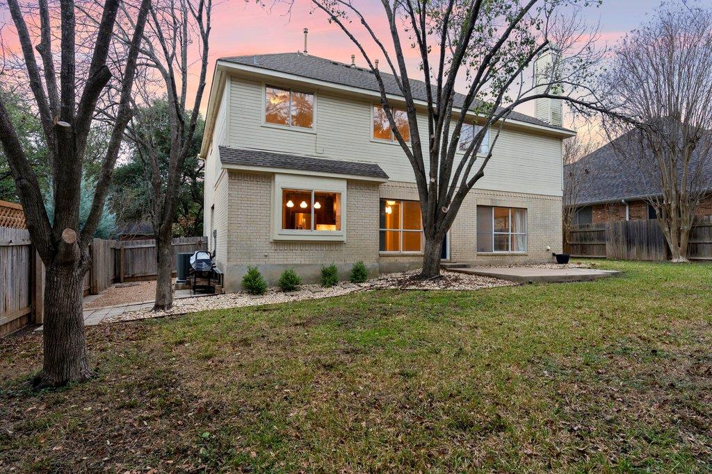 1406 Dapplegrey Ln, Austin, TX 78727