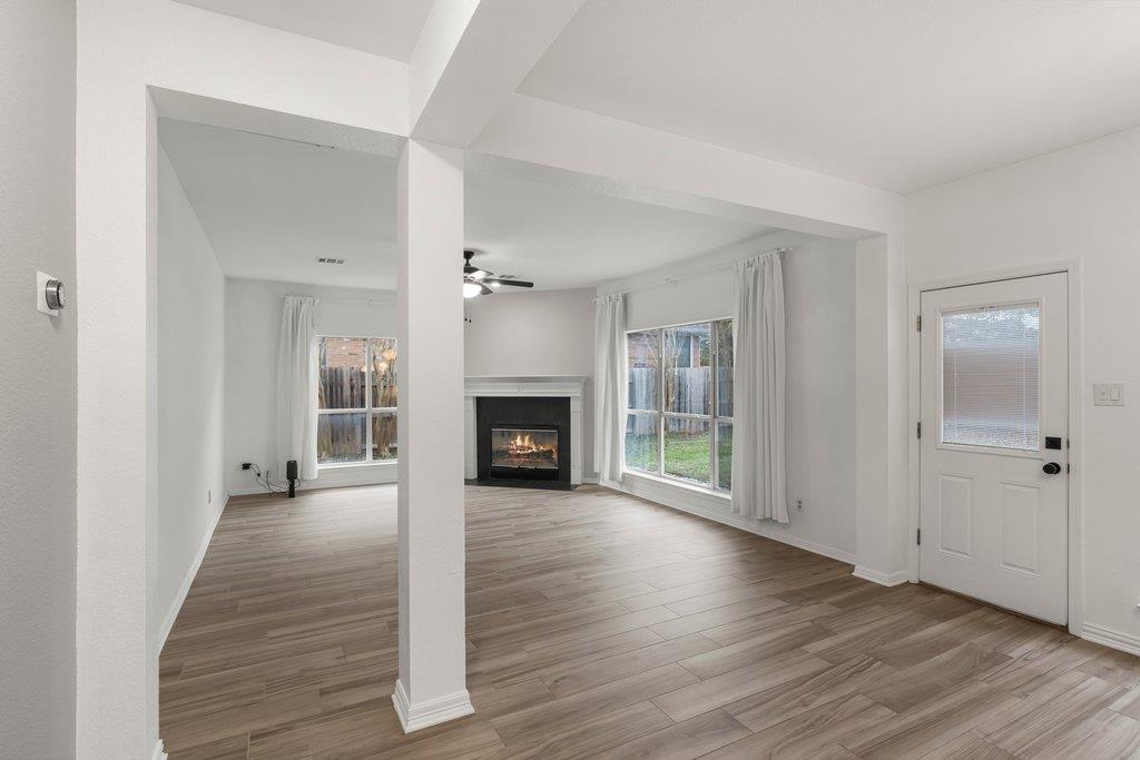 1406 Dapplegrey Ln, Austin, TX 78727