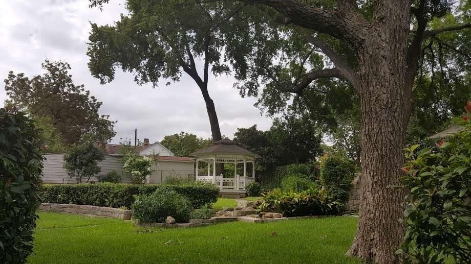 316 1/2 E 7th St, Georgetown, TX 78626