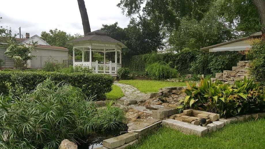 316 1/2 E 7th St, Georgetown, TX 78626