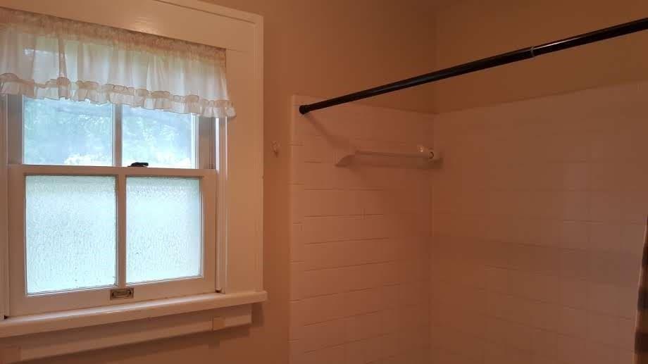 316 1/2 E 7th St, Georgetown, TX 78626