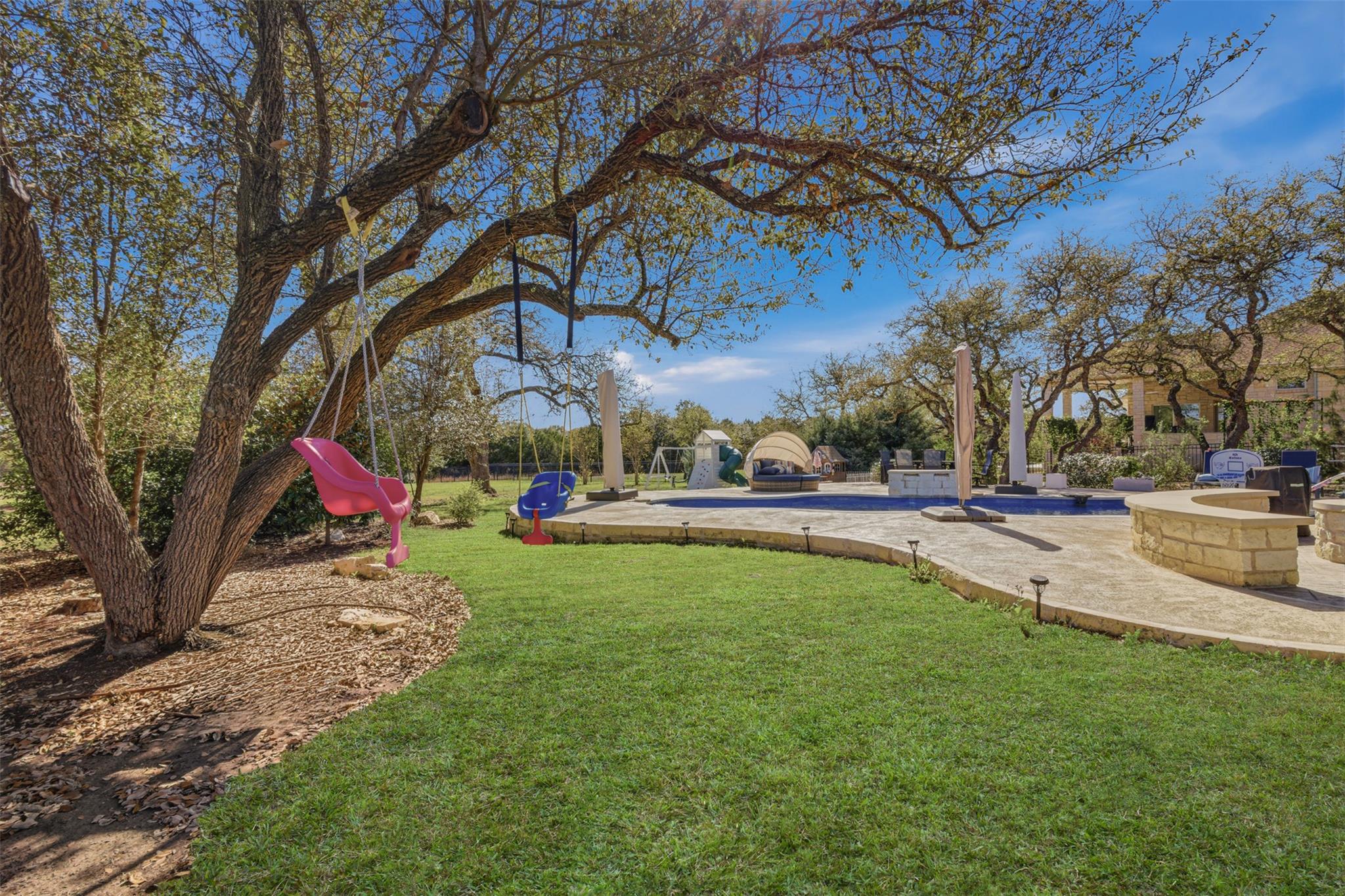 654 Linden Loop, Driftwood, TX 78619