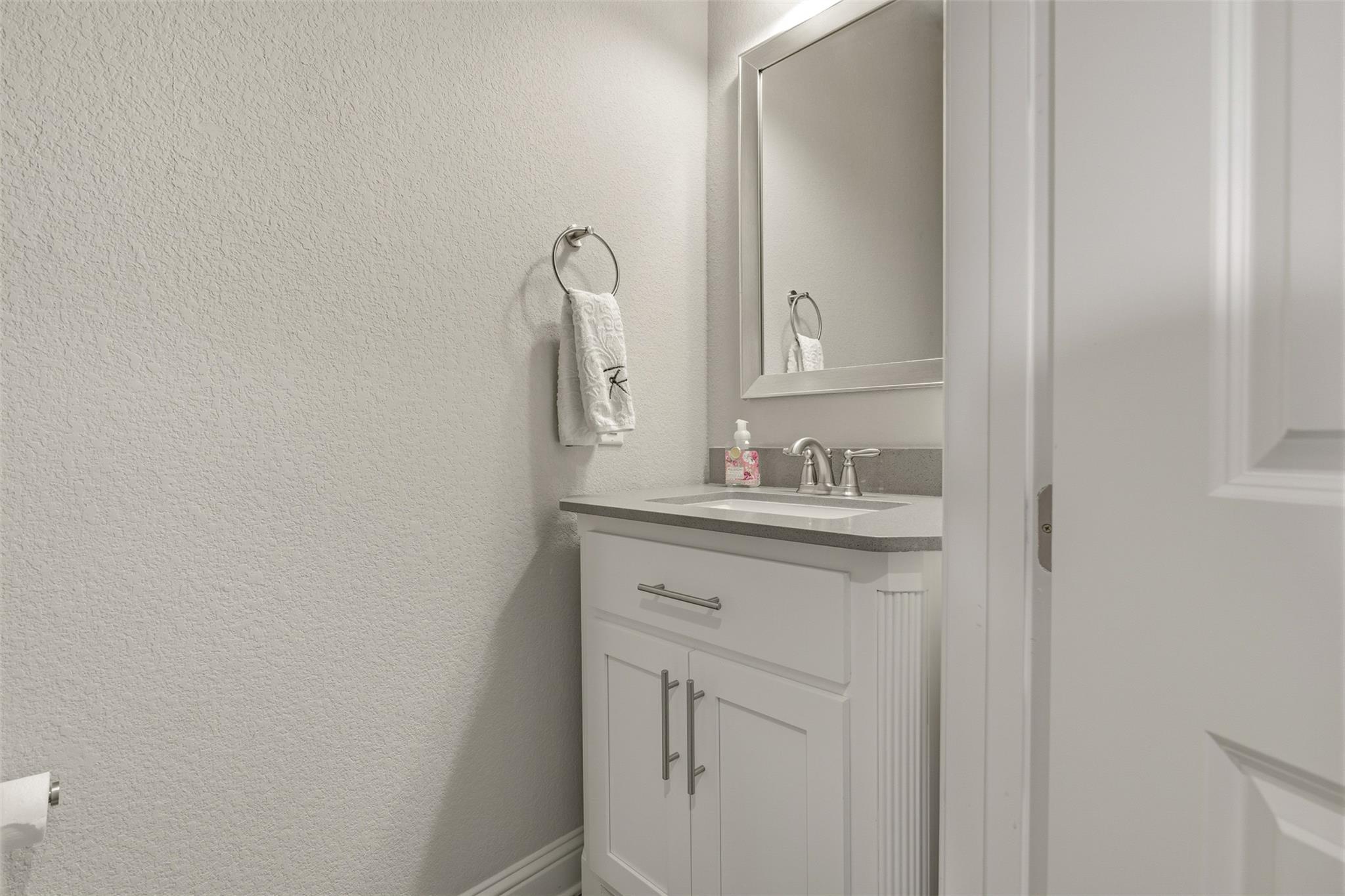 654 Linden Loop, Driftwood, TX 78619