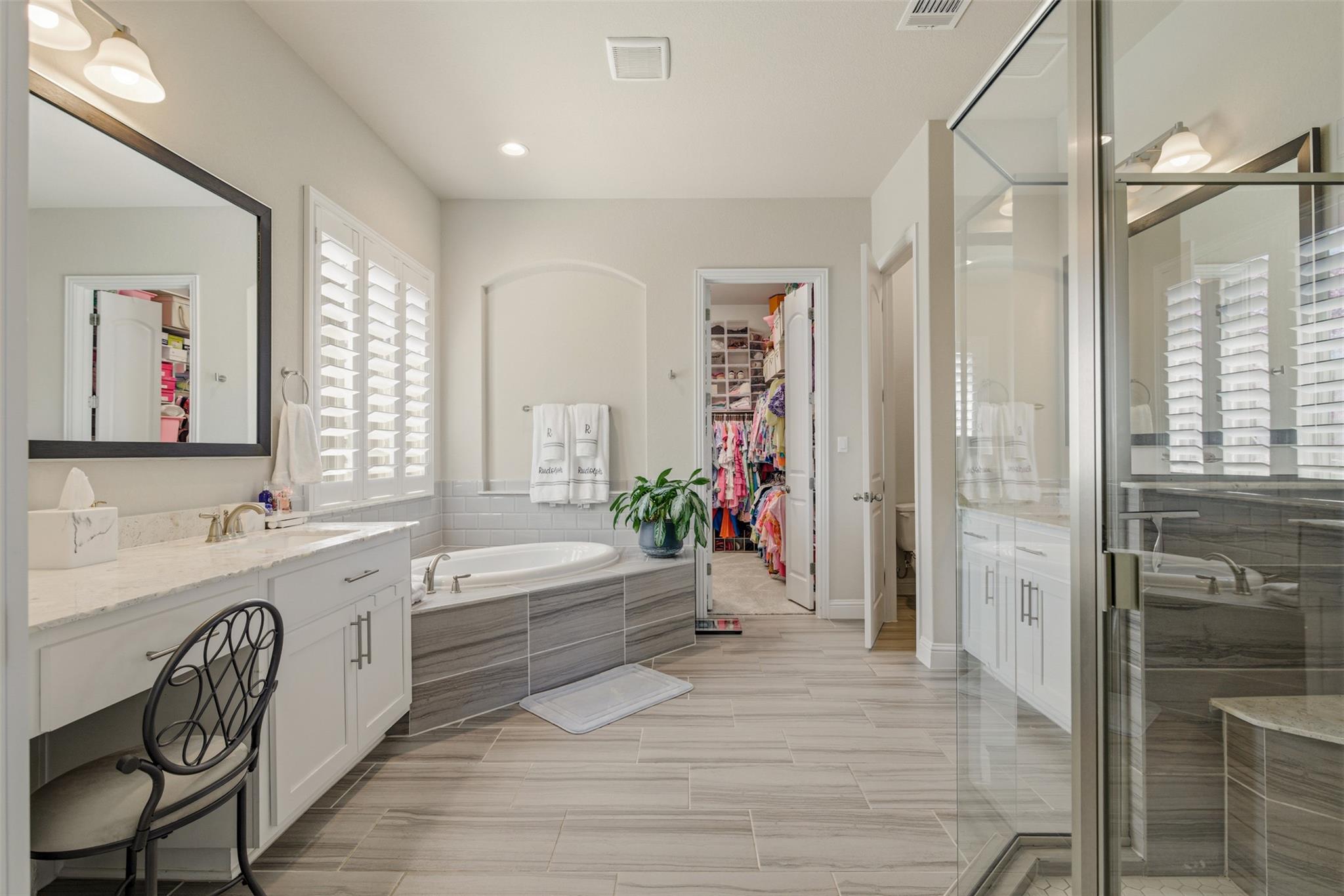 654 Linden Loop, Driftwood, TX 78619