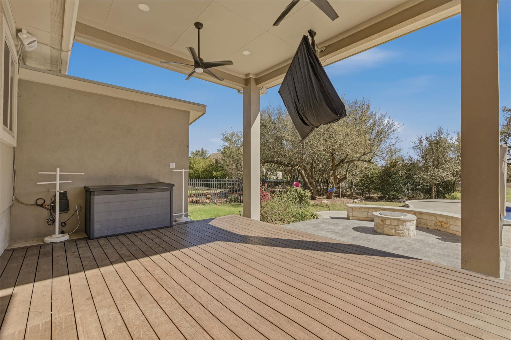 654 Linden Loop, Driftwood, TX 78619