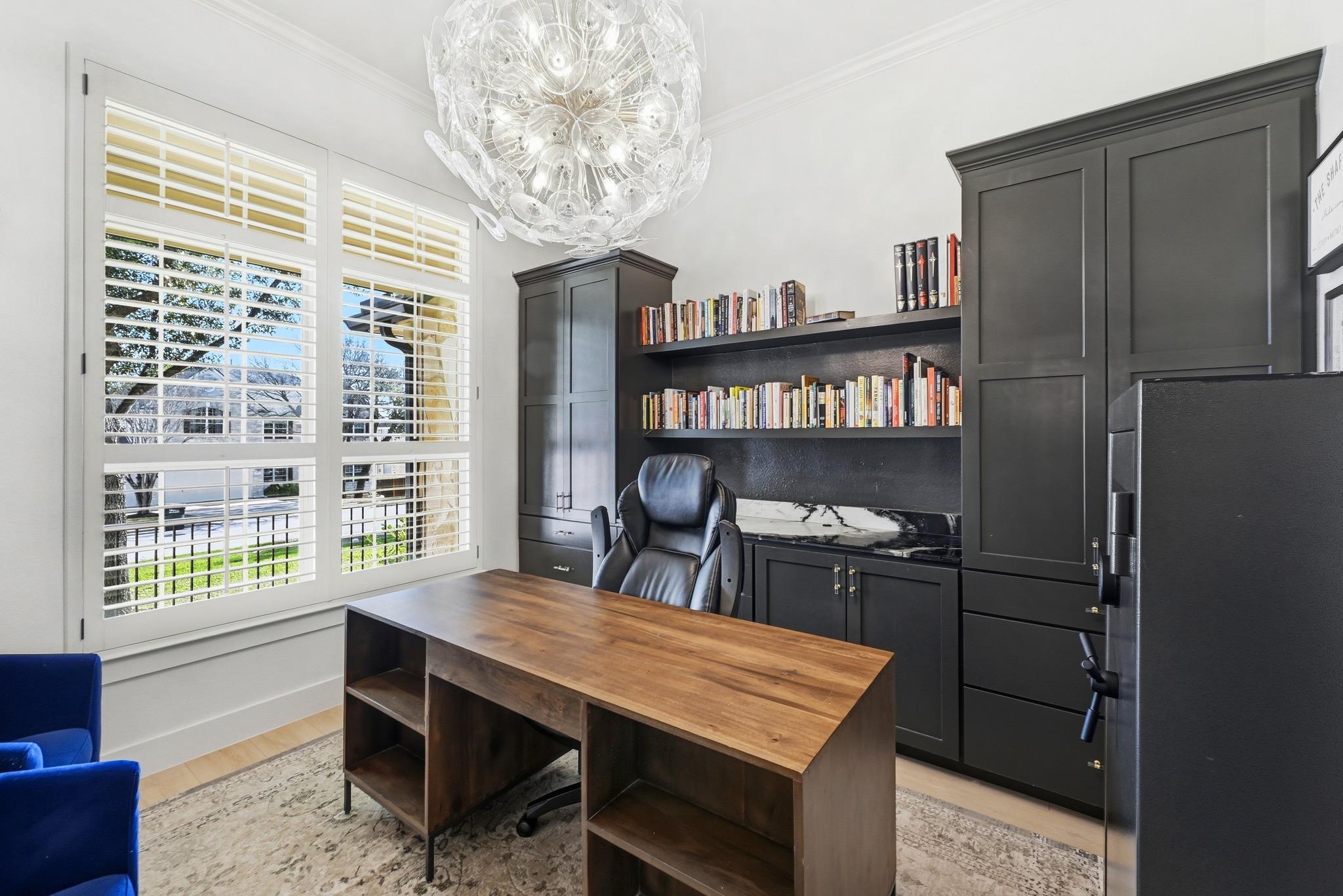 131 Eaton Ln, Austin, TX 78737