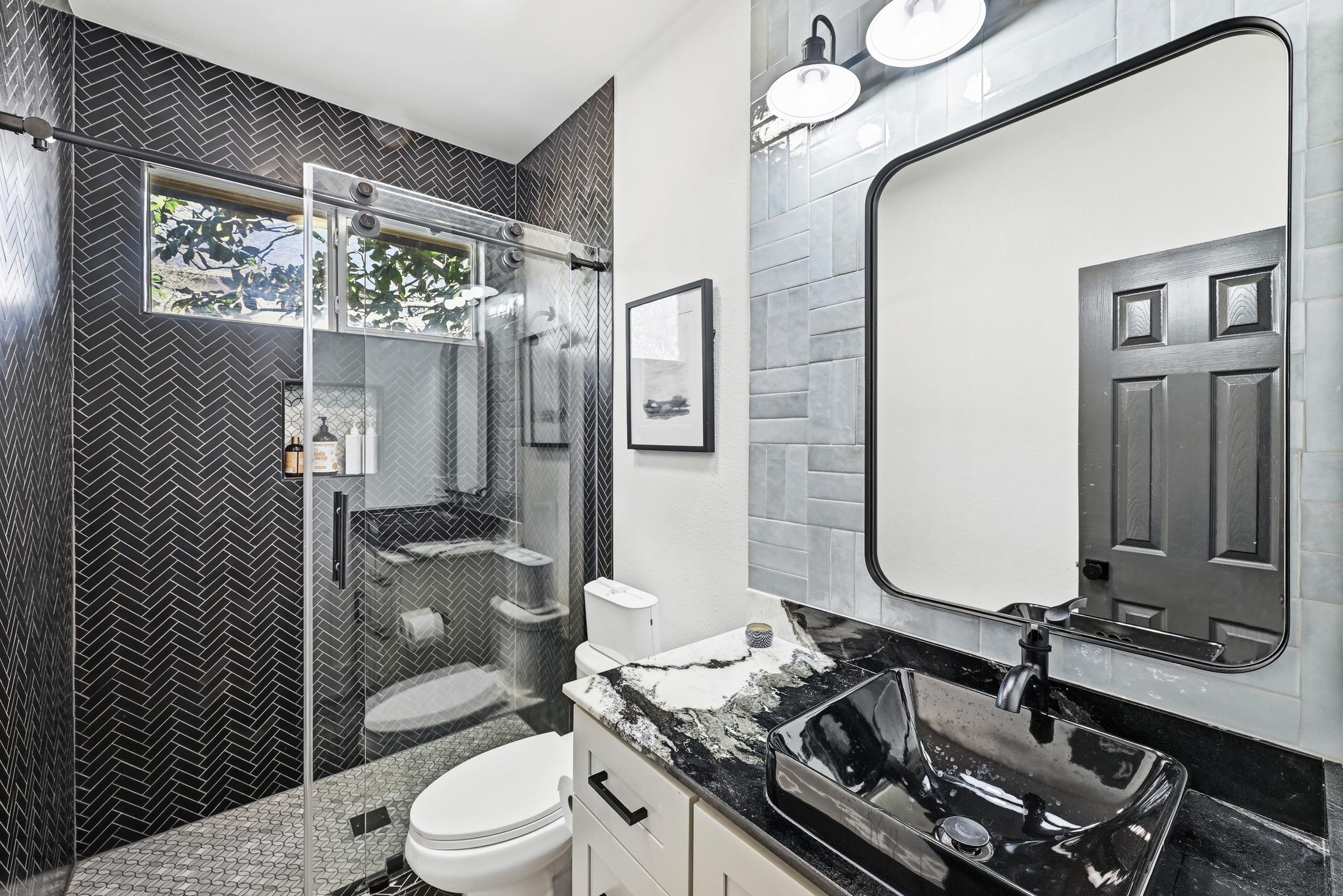 131 Eaton Ln, Austin, TX 78737