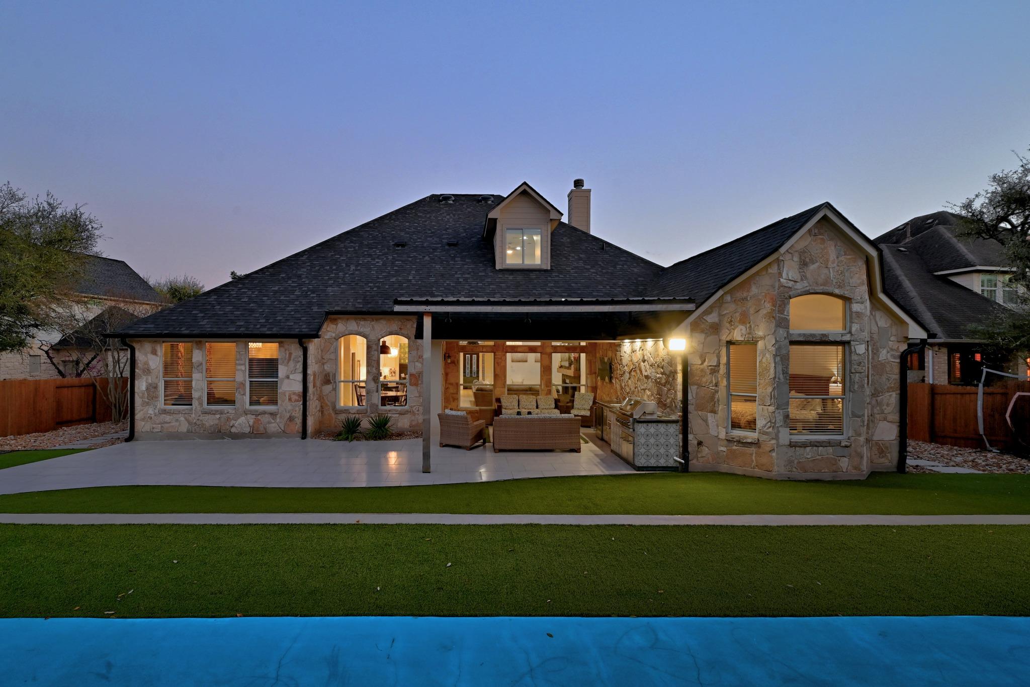 131 Eaton Ln, Austin, TX 78737