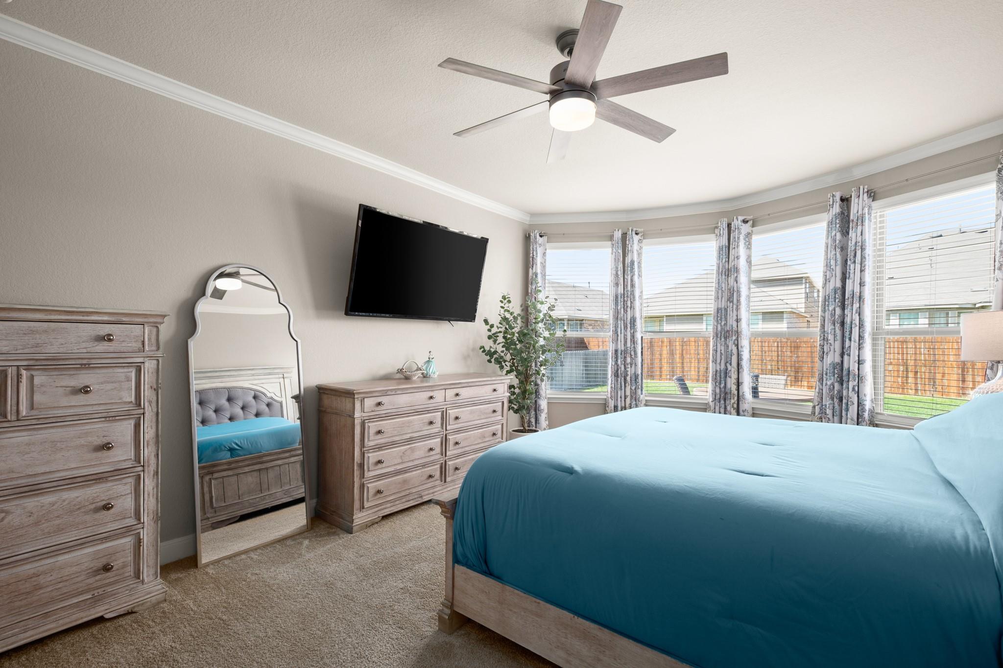 123 Duroc Dr, Hutto, TX 78634