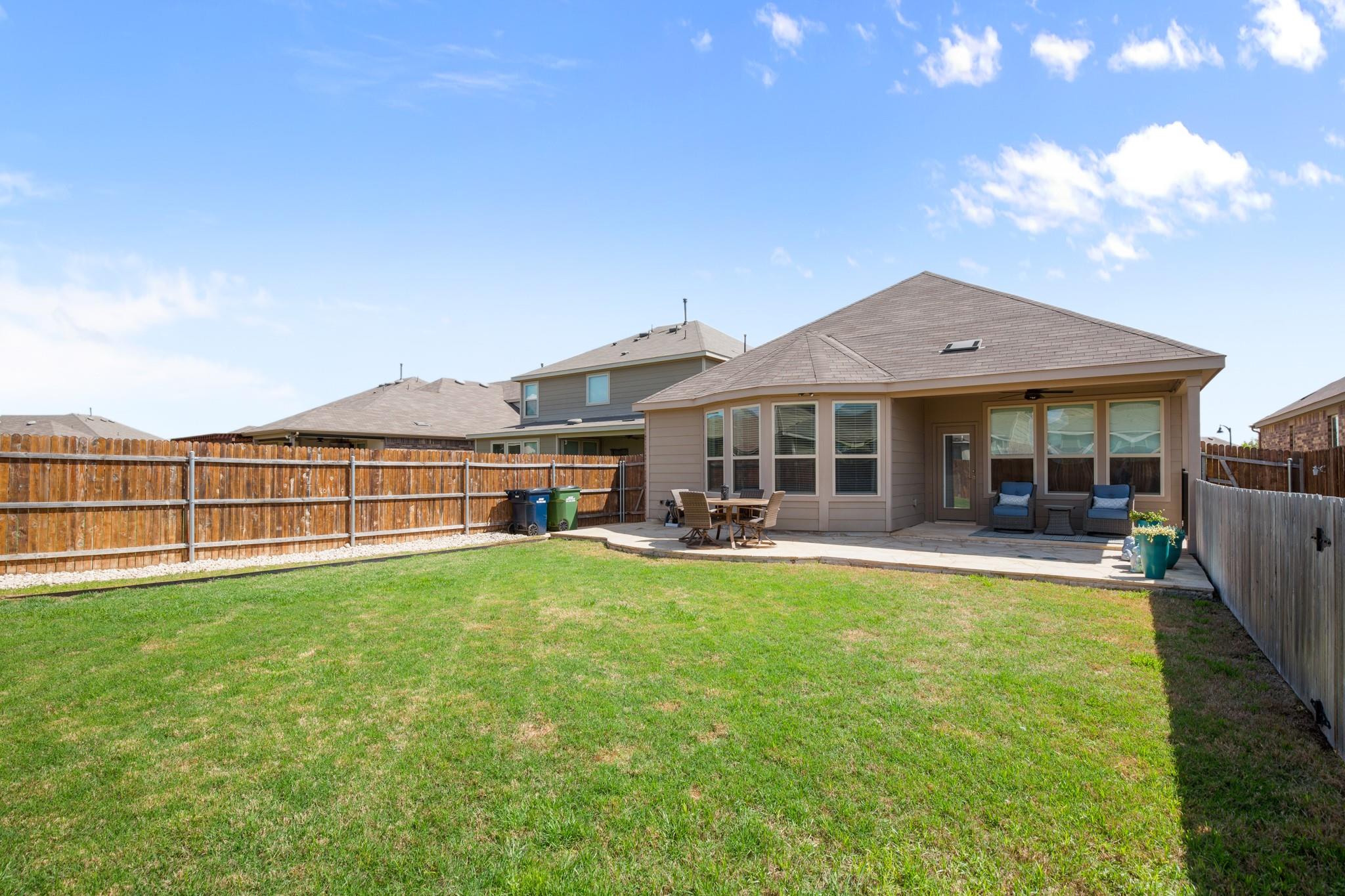 123 Duroc Dr, Hutto, TX 78634