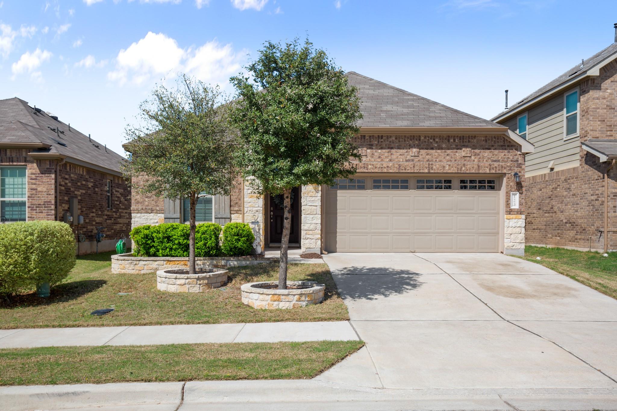 123 Duroc Dr, Hutto, TX 78634