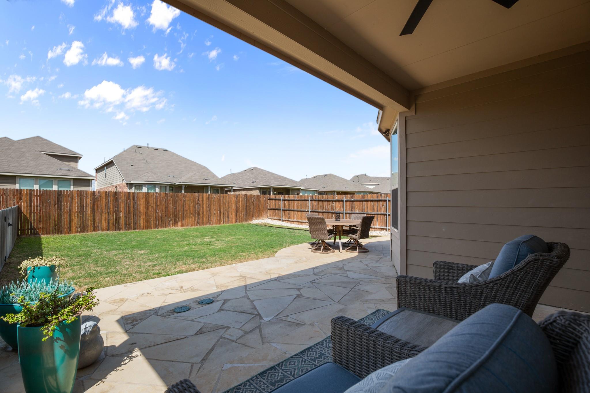 123 Duroc Dr, Hutto, TX 78634