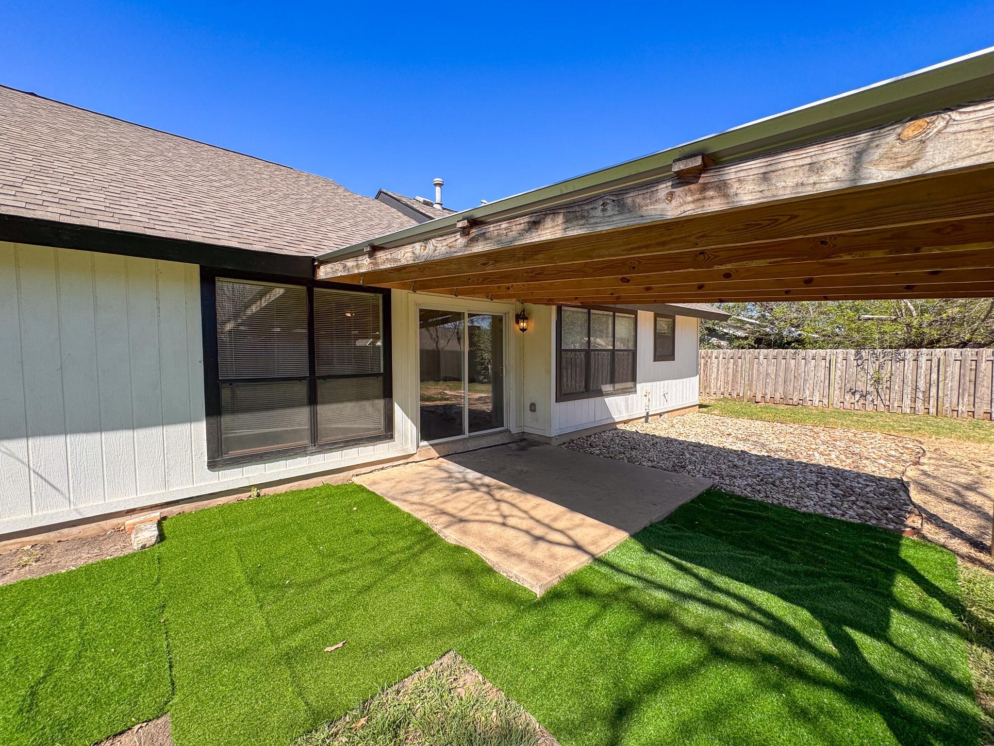 505 Cambridge, Round Rock, TX 78664