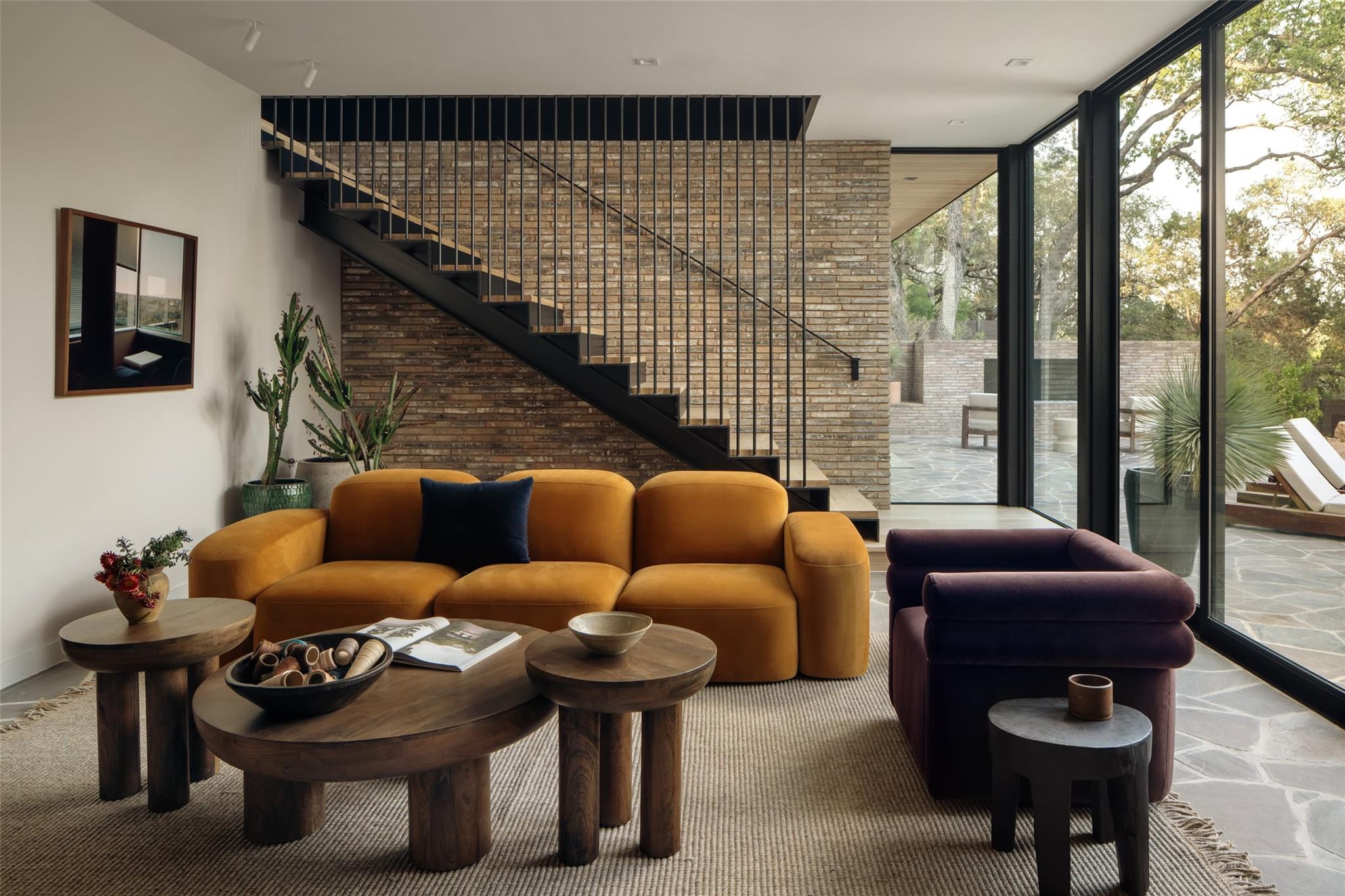 7001 Oak Shores Dr, Austin, TX 78730