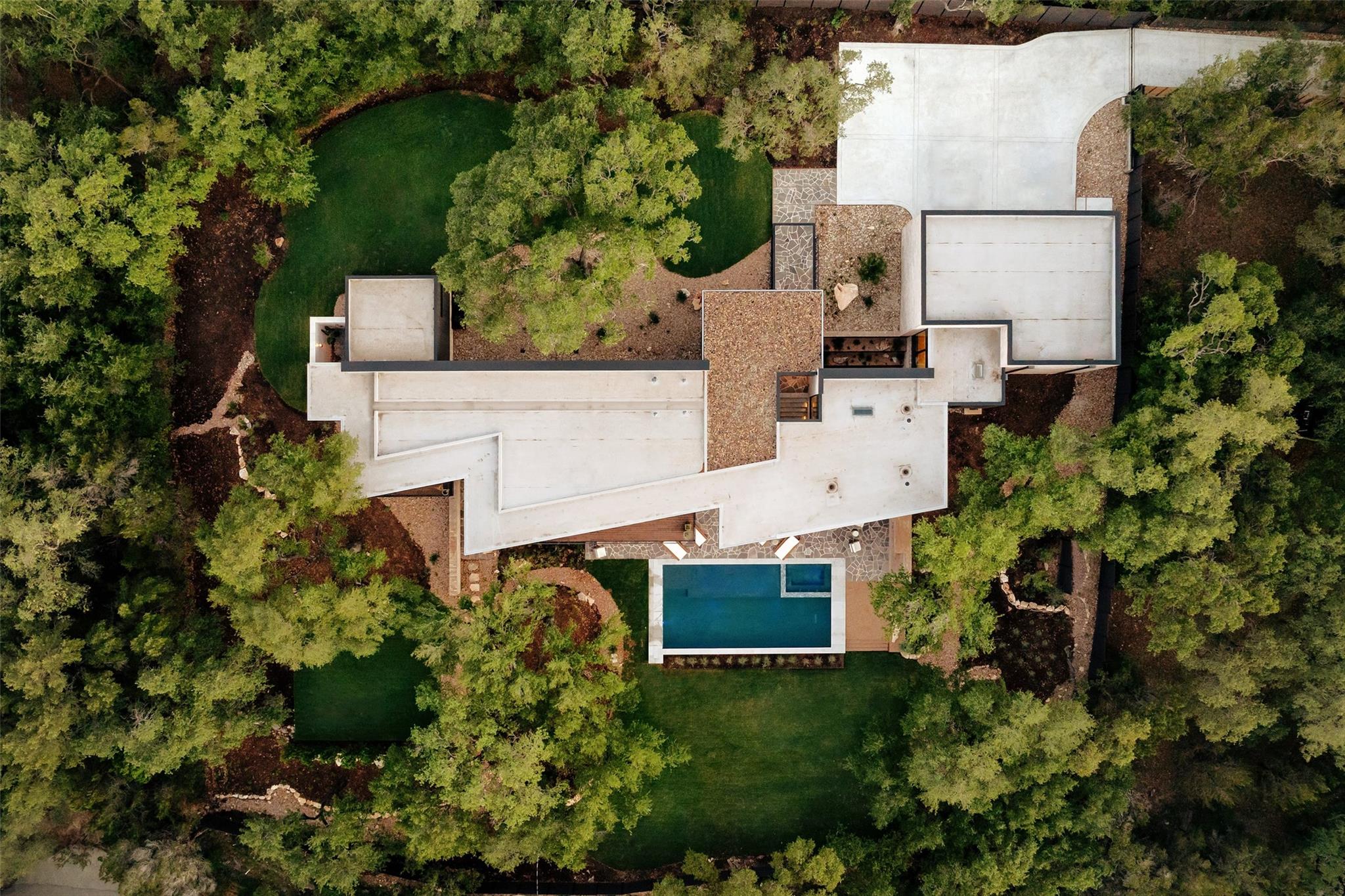 7001 Oak Shores Dr, Austin, TX 78730