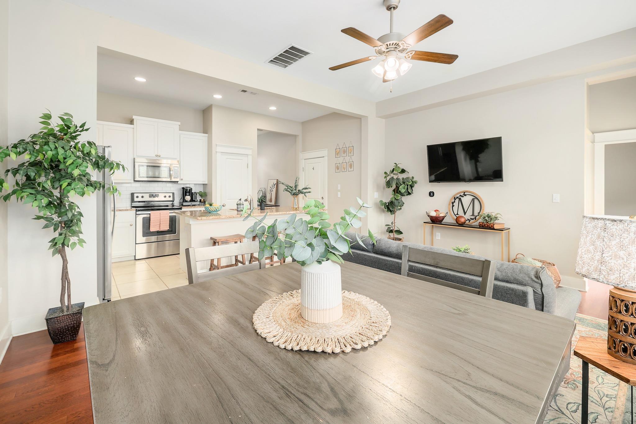 13001 Hymeadow Dr # 3, Austin, TX 78729