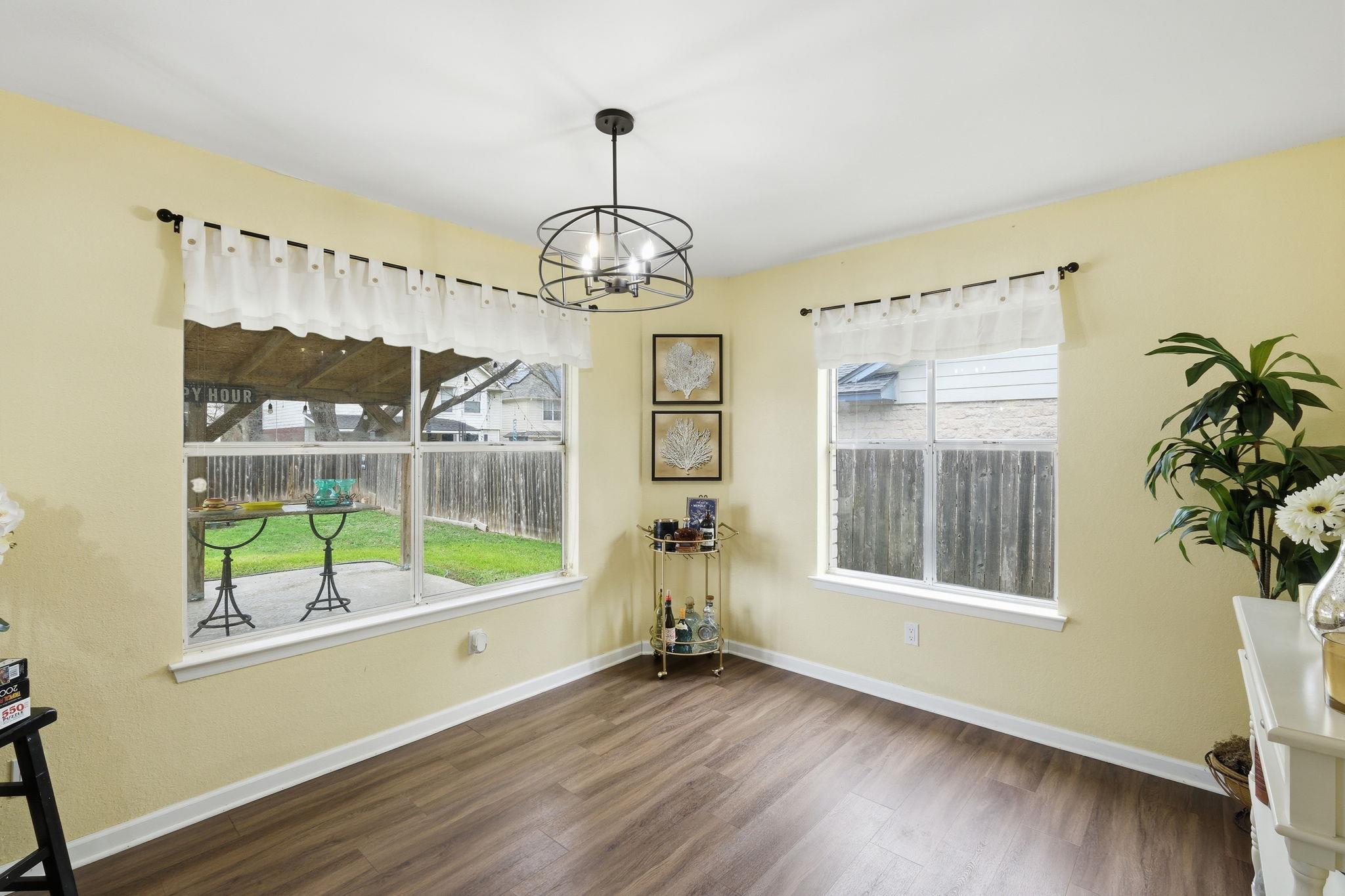 8422 Priest River Dr, Round Rock, TX 78681