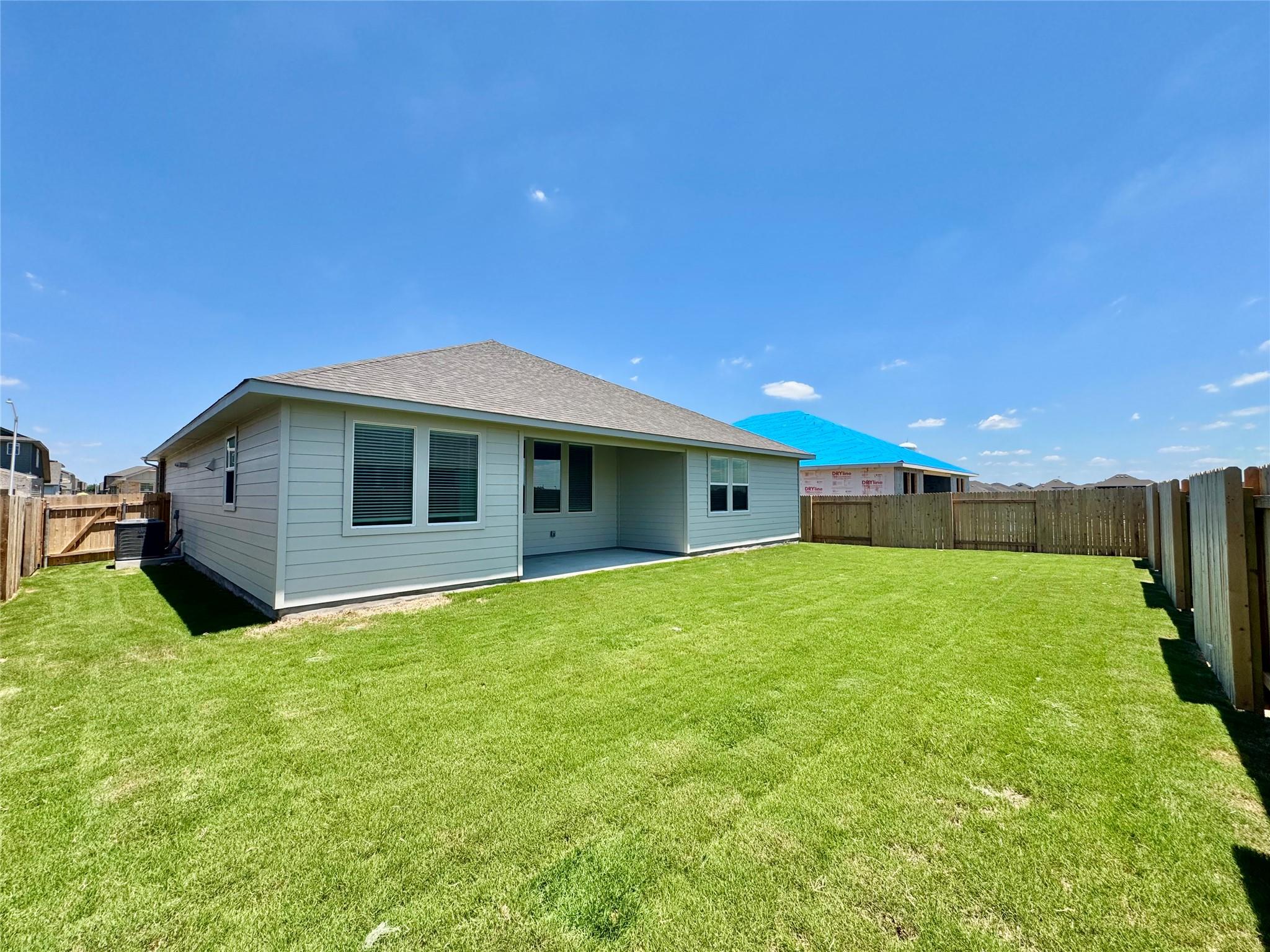 129 Pendleton Dr, Kyle, TX 78640