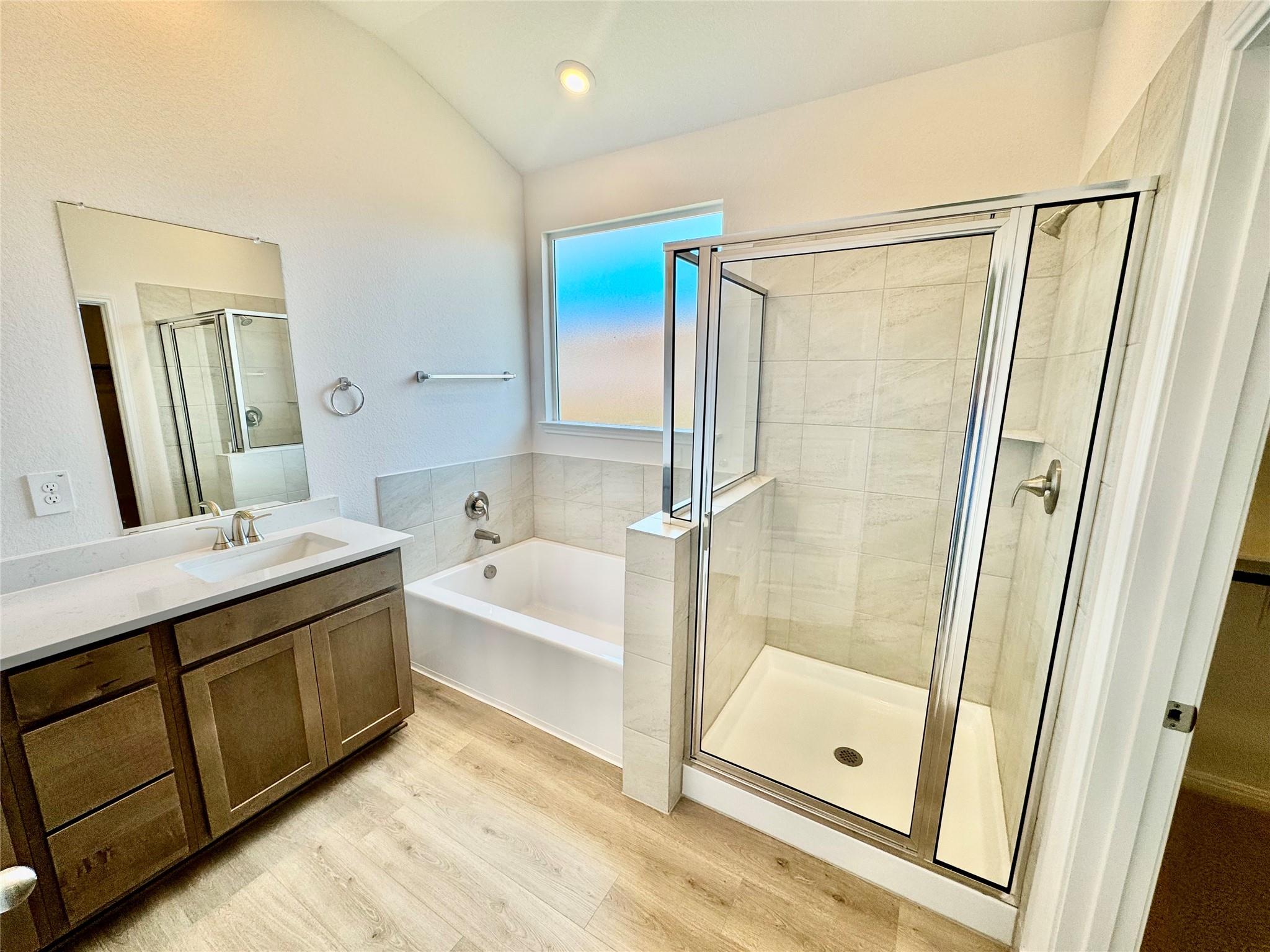 129 Pendleton Dr, Kyle, TX 78640