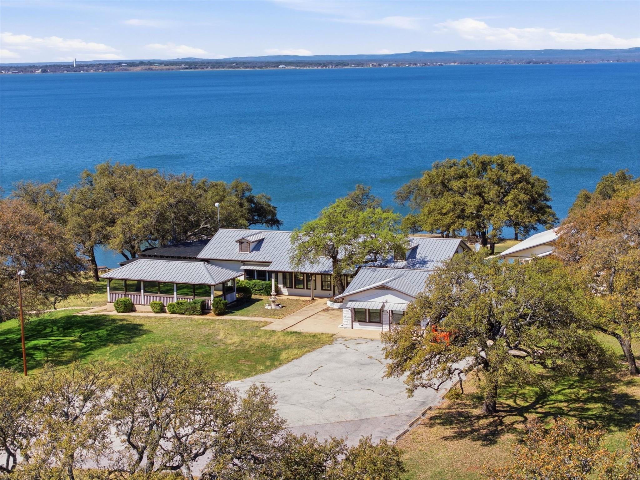 18617 E State Highway 29, Buchanan Dam, TX 78609